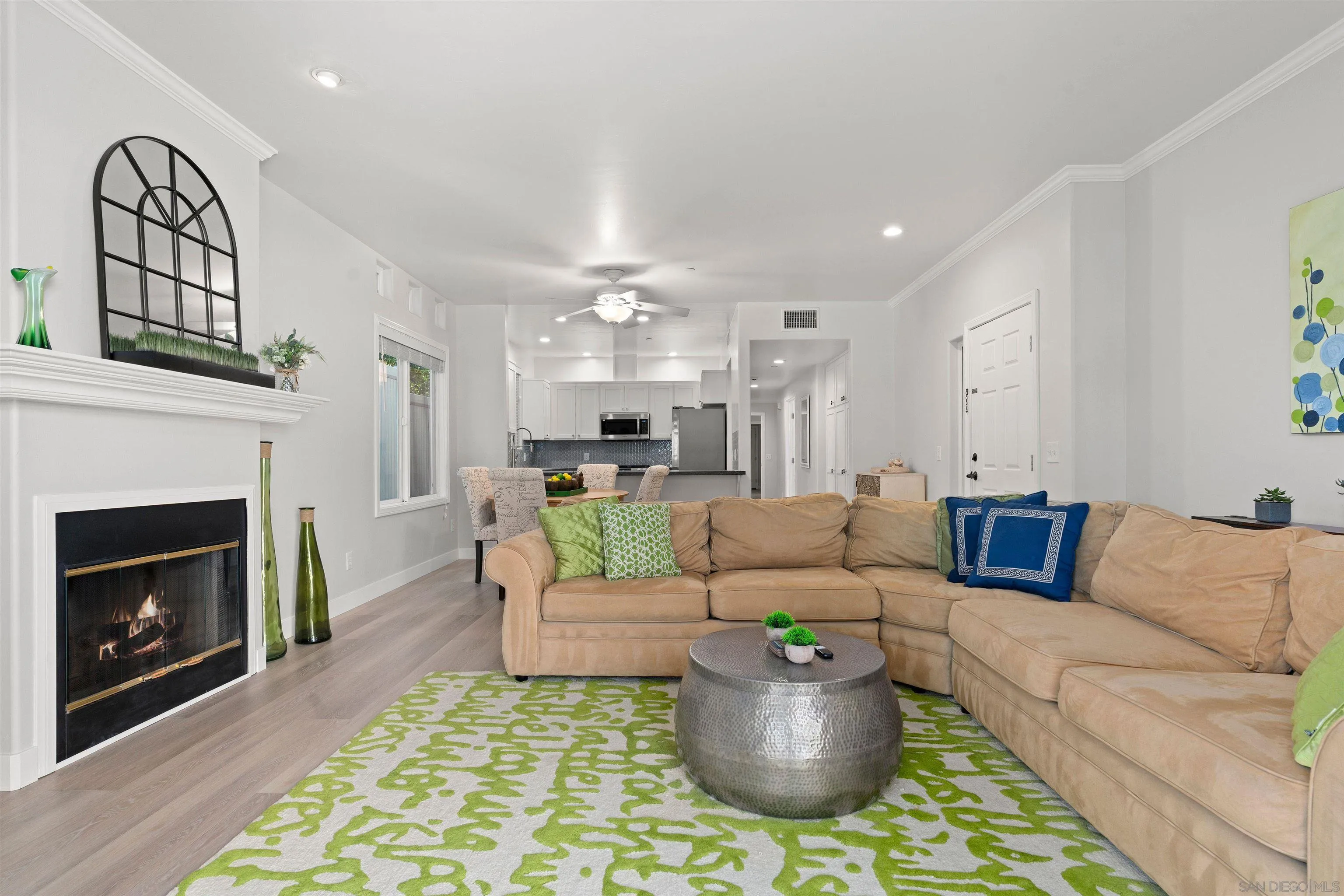 Coronado, California, 92118, United States, 2 Bedrooms Bedrooms, ,2 BathroomsBathrooms,Residential,Active,2013406