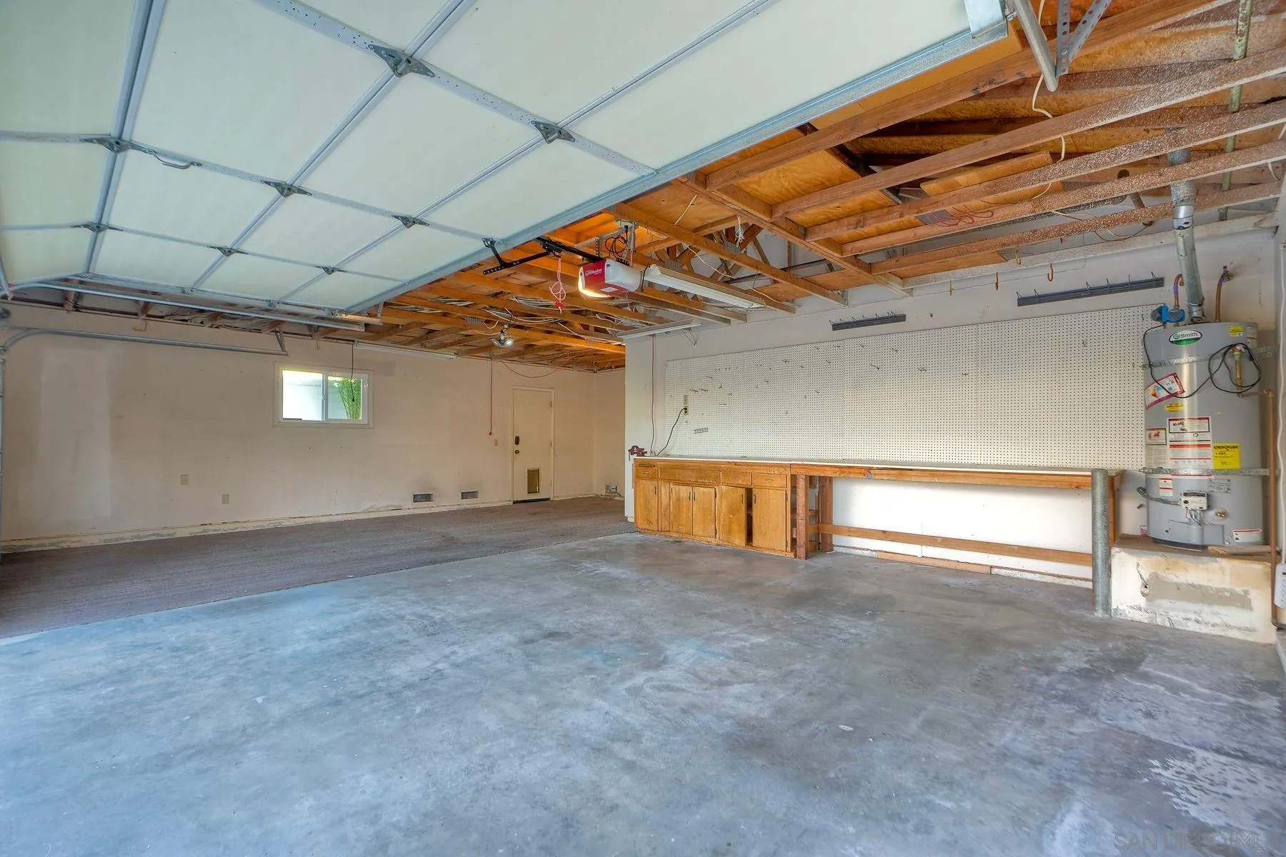 Escondido, California, 92029, United States, 4 Bedrooms Bedrooms, ,4 BathroomsBathrooms,Residential,Active,1995277