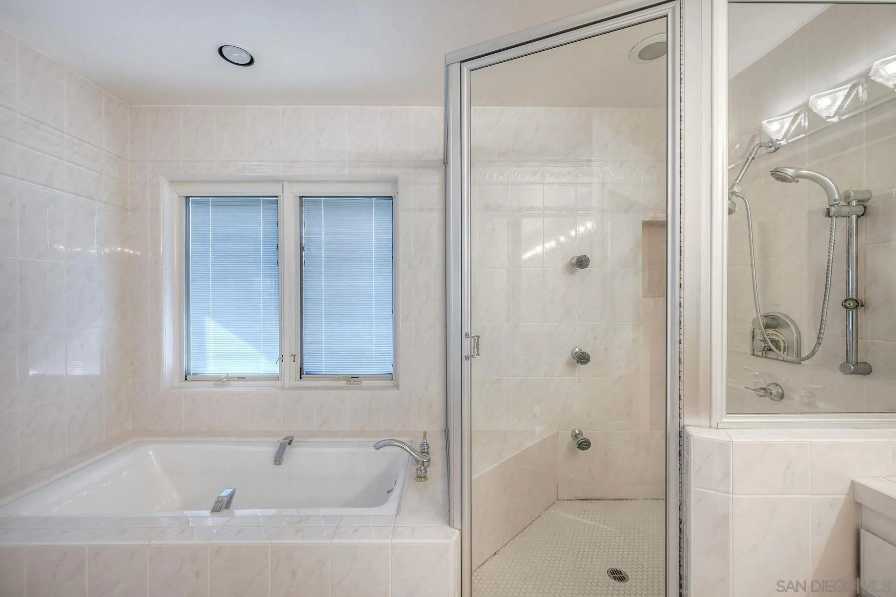 San Diego, California, 92128, United States, 3 Bedrooms Bedrooms, ,2 BathroomsBathrooms,Residential,Active,2003553