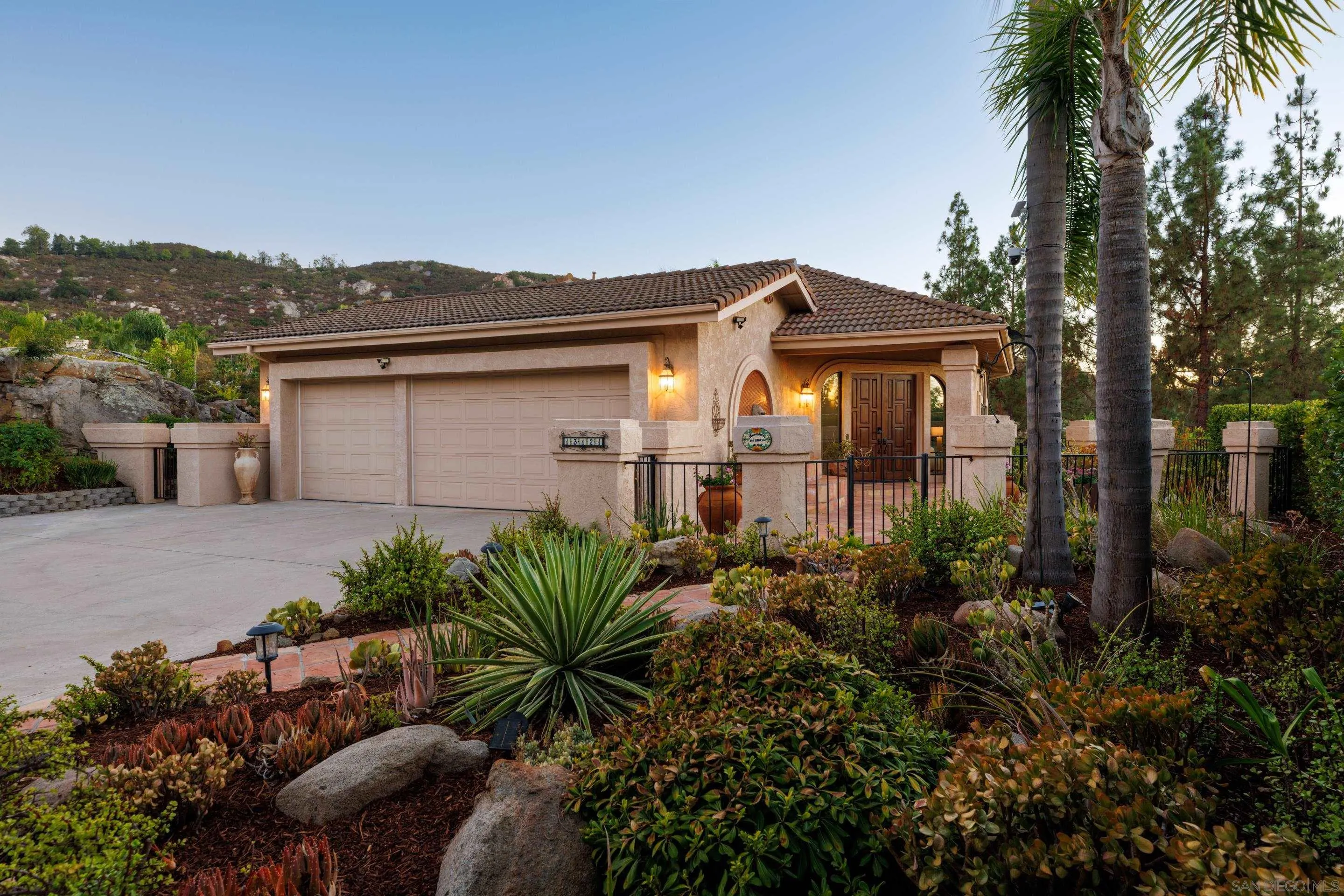 Poway, California, 92064, United States, 4 Bedrooms Bedrooms, ,4 BathroomsBathrooms,Residential,Active,1943826