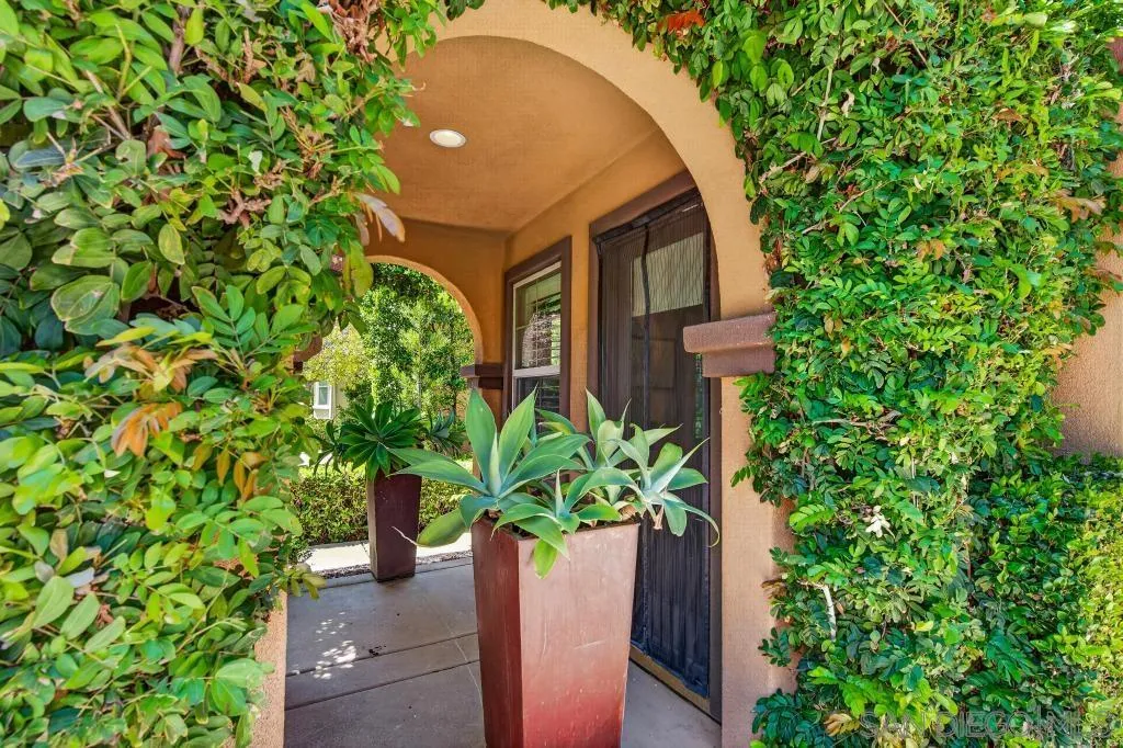 San Diego, California, 92127, United States, 5 Bedrooms Bedrooms, ,3 BathroomsBathrooms,Residential,Active,2041350