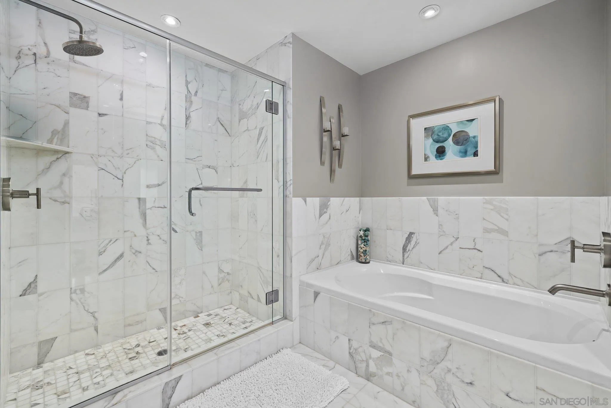 San Diego, California, 92101, United States, 2 Bedrooms Bedrooms, ,3 BathroomsBathrooms,Residential,Active,2032885