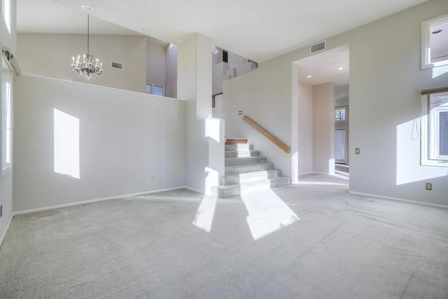 Escondido, California, 92029, United States, 4 Bedrooms Bedrooms, ,4 BathroomsBathrooms,Residential,Active,1995277