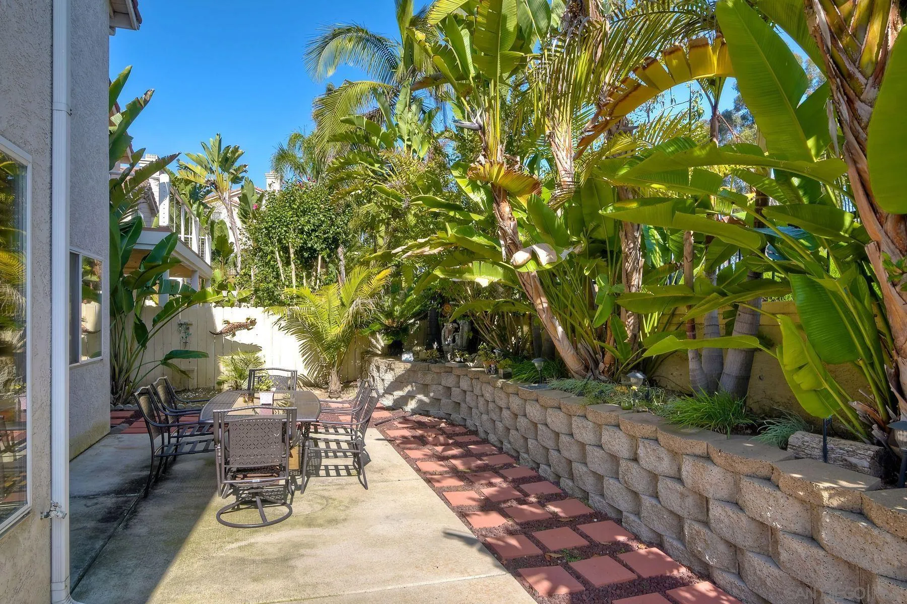 San Diego, California, 92131, United States, 4 Bedrooms Bedrooms, ,3 BathroomsBathrooms,Residential,Active,2044573