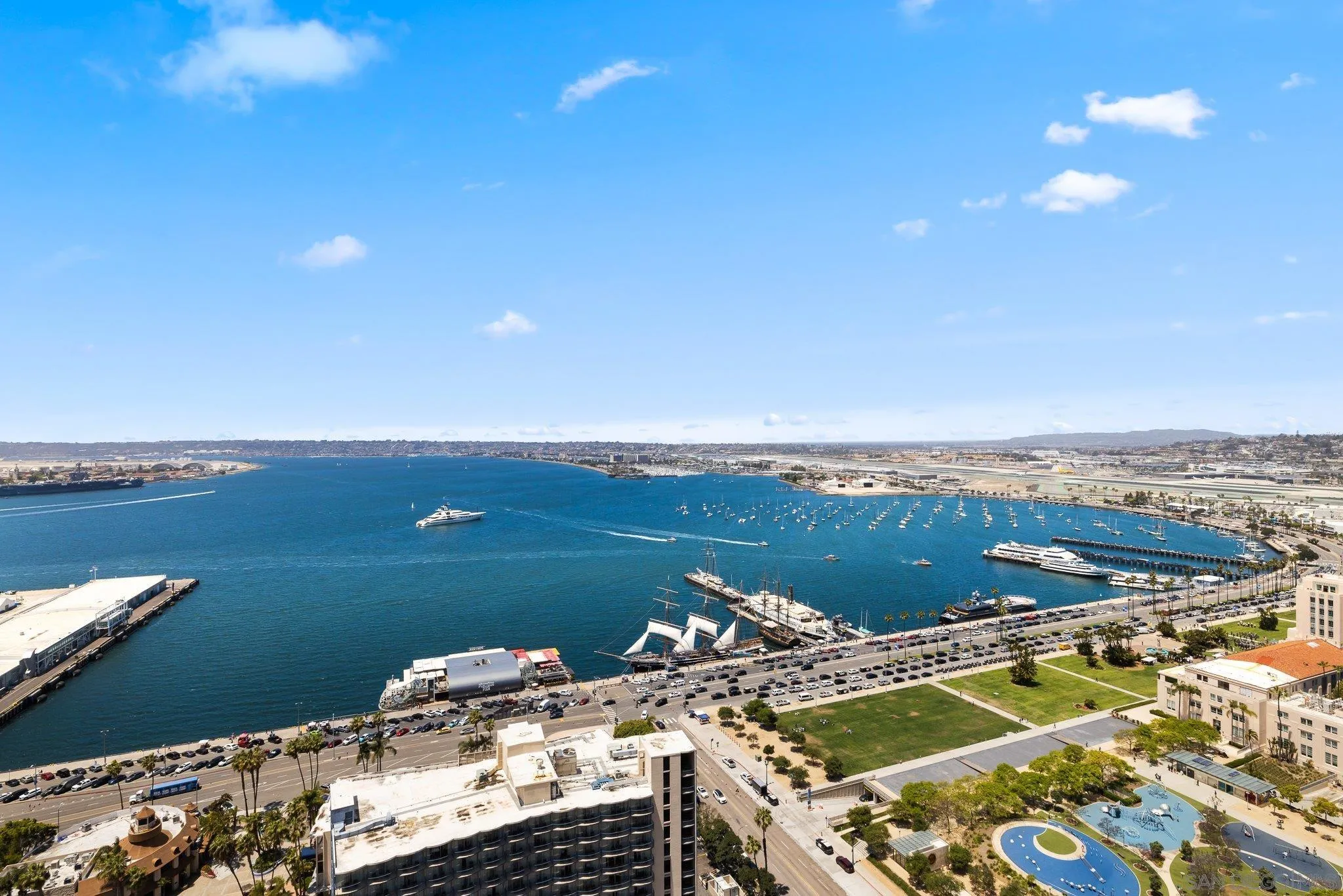 San Diego, California, 92101, United States, 2 Bedrooms Bedrooms, ,3 BathroomsBathrooms,Residential,Active,2032885
