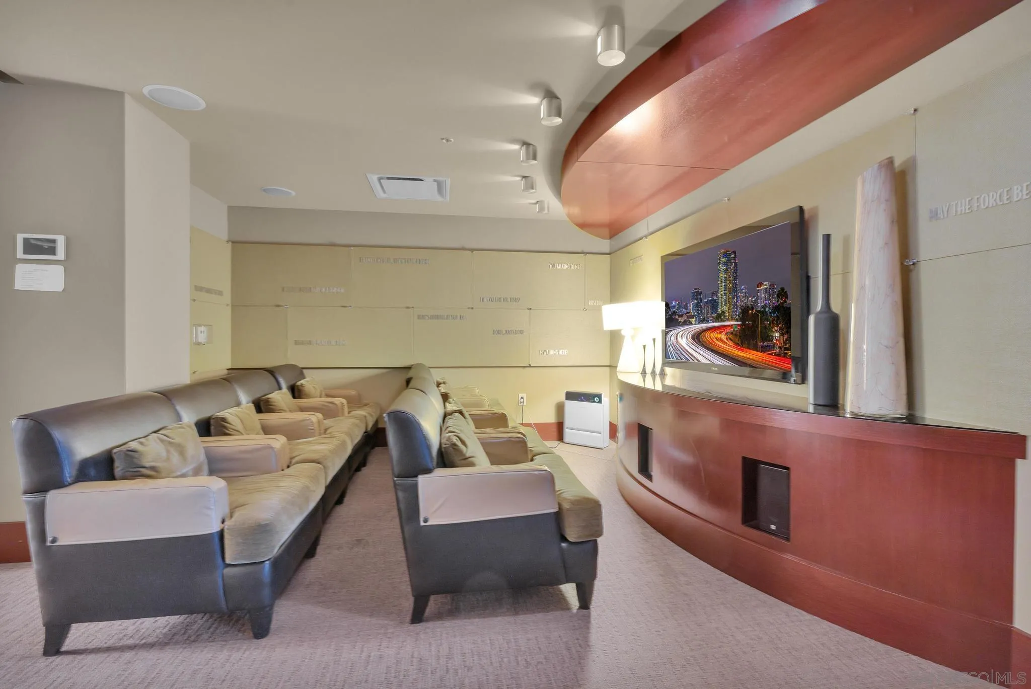 San Diego, California, 92101, United States, 2 Bedrooms Bedrooms, ,3 BathroomsBathrooms,Residential,Active,2032885