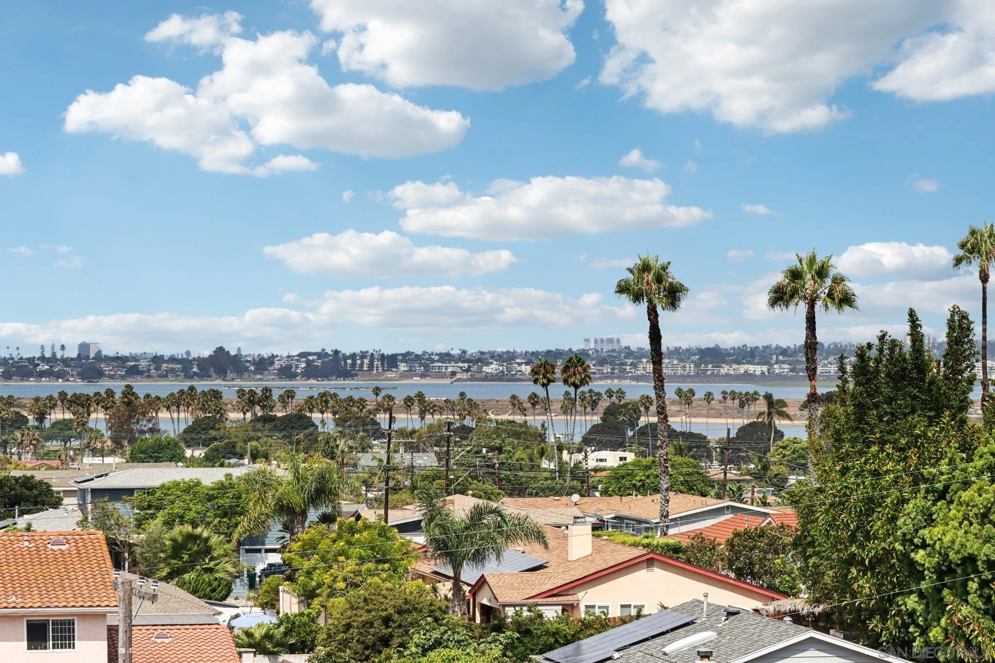 San Diego, California, 92110, United States, 4 Bedrooms Bedrooms, ,4 BathroomsBathrooms,Residential,Active,1922508
