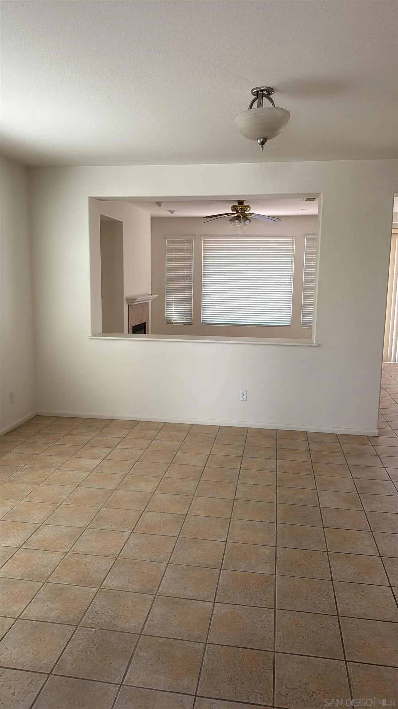 San Diego, California, 92128, United States, 4 Bedrooms Bedrooms, ,3 BathroomsBathrooms,Residential,Active,1941138