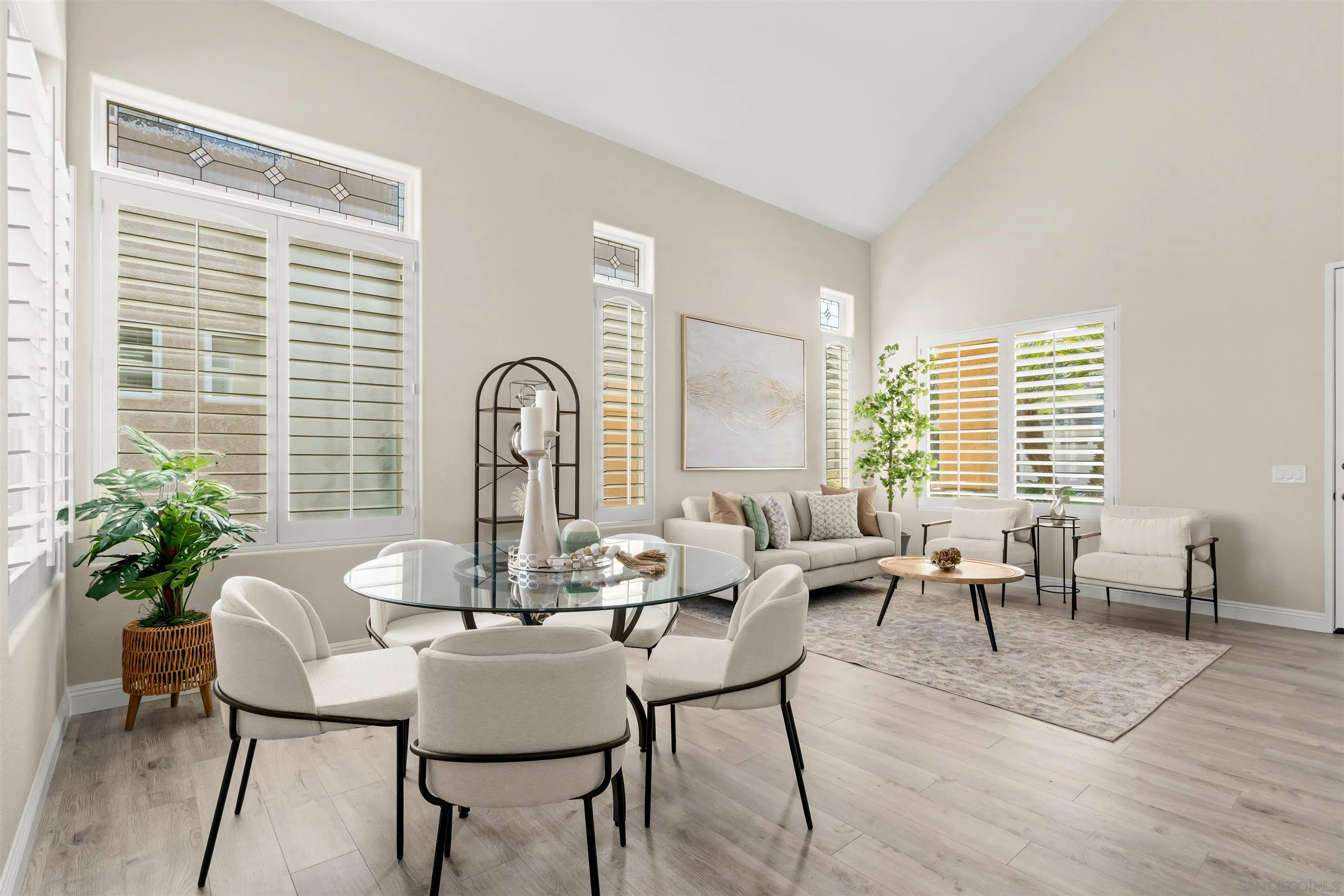 San Diego, California, 92128, United States, 3 Bedrooms Bedrooms, ,3 BathroomsBathrooms,Residential,Active,1945480