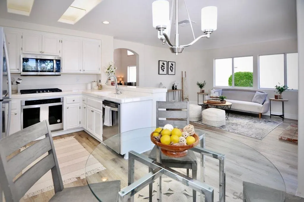 San Diego, California, 92131, United States, 3 Bedrooms Bedrooms, ,3 BathroomsBathrooms,Residential,Active,1973326