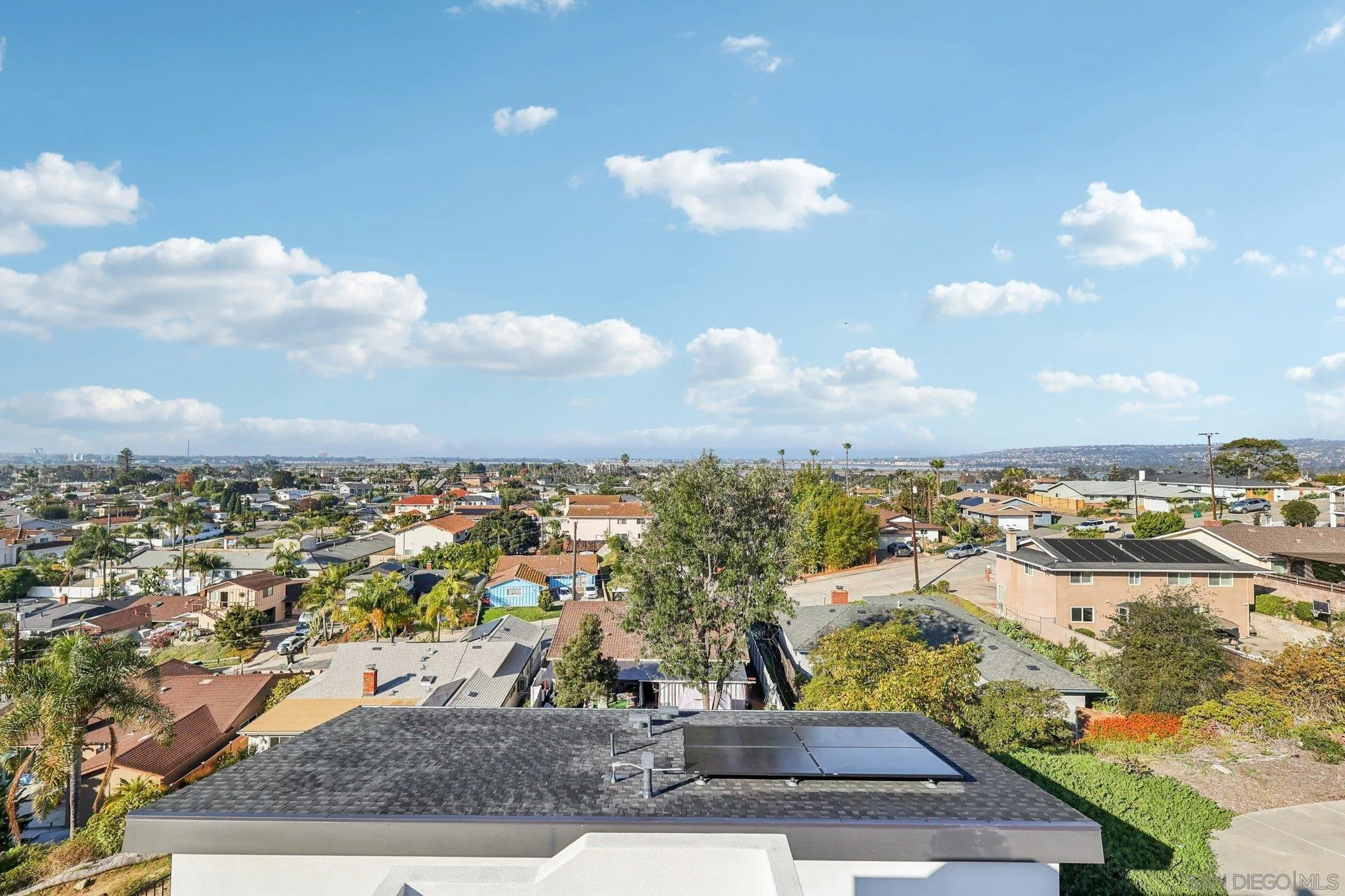 San Diego, California, 92110, United States, 4 Bedrooms Bedrooms, ,4 BathroomsBathrooms,Residential,Active,2007325