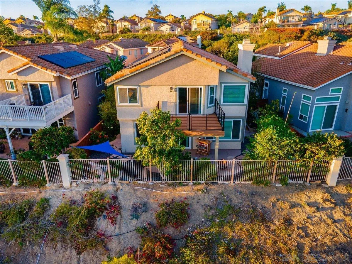 Escondido, California, 92026, United States, 5 Bedrooms Bedrooms, ,3 BathroomsBathrooms,Residential,Active,1970987