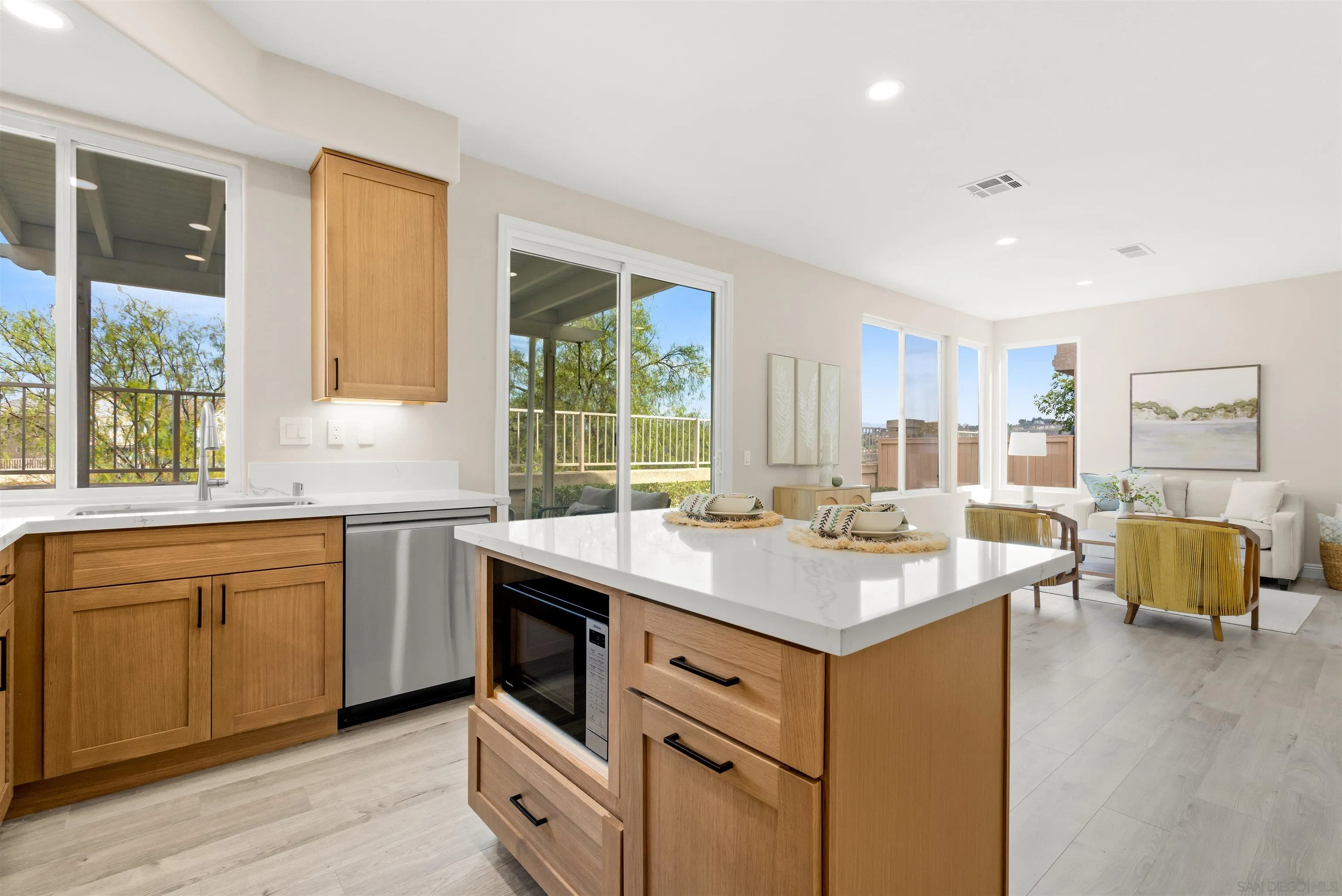 San Diego, California, 92128, United States, 3 Bedrooms Bedrooms, ,3 BathroomsBathrooms,Residential,Active,1945480