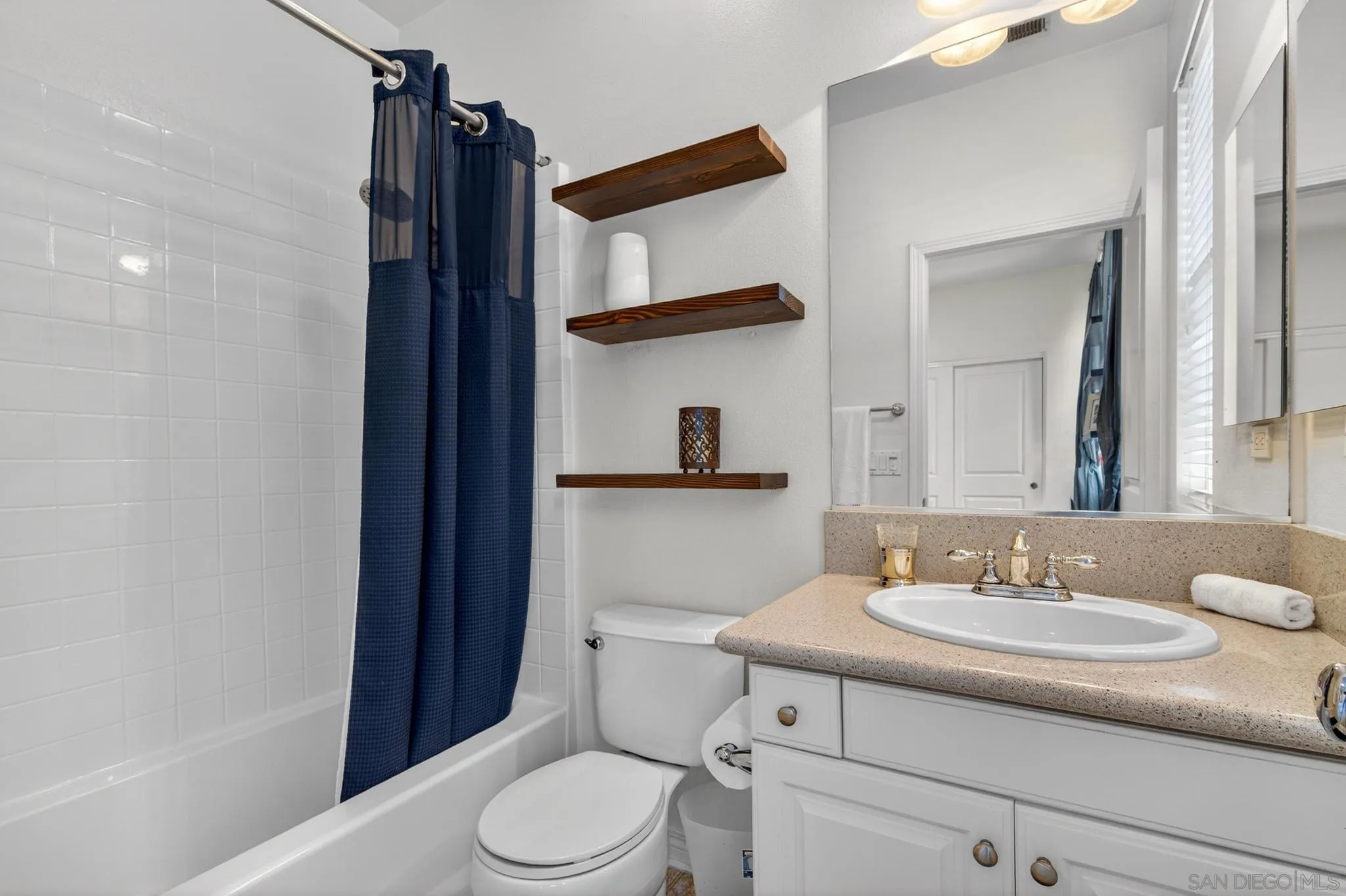 San Diego, California, 92127, United States, 4 Bedrooms Bedrooms, ,4 BathroomsBathrooms,Residential,Active,2045024