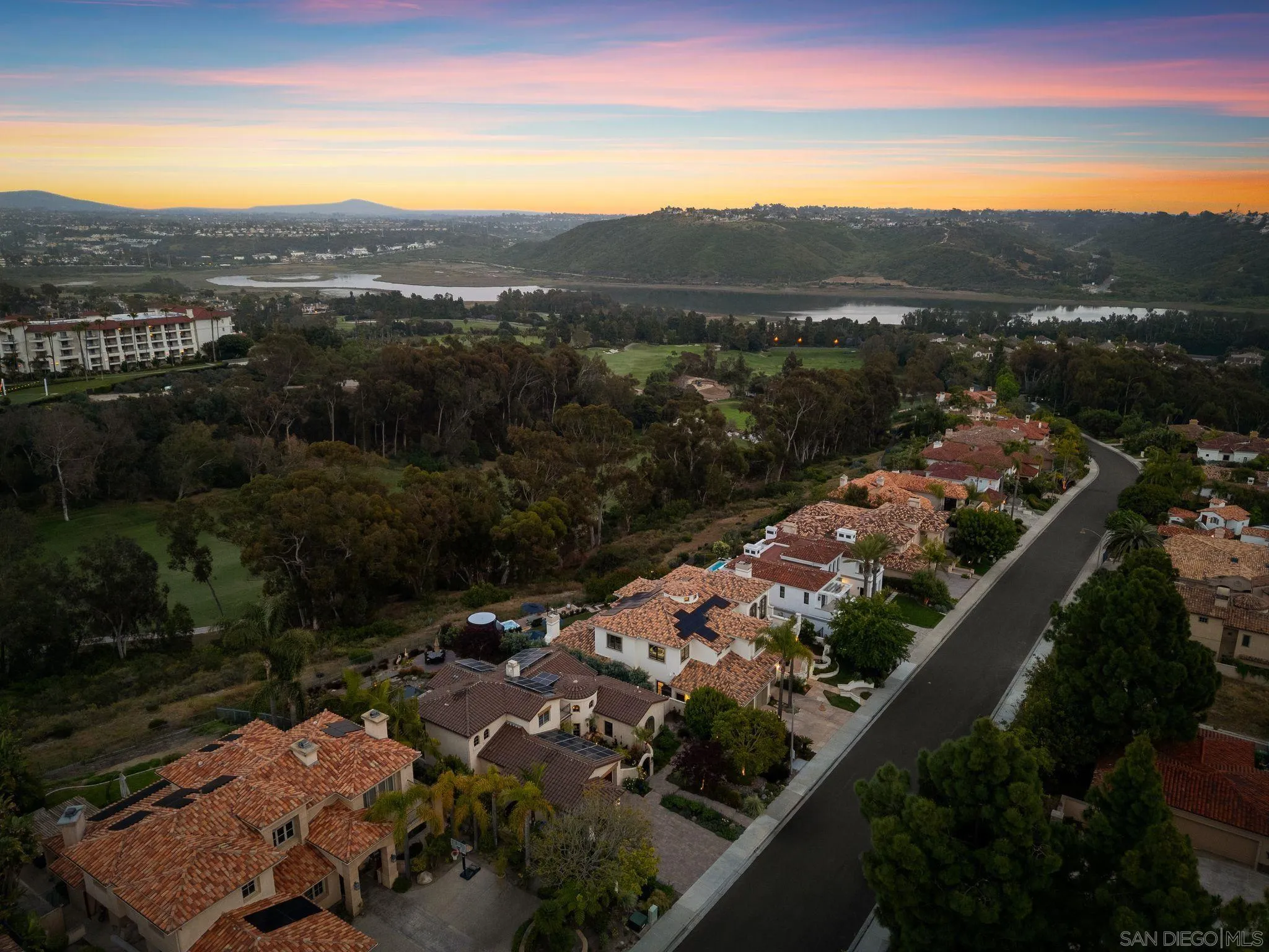 Carlsbad, California, 92011, United States, 5 Bedrooms Bedrooms, ,5 BathroomsBathrooms,Residential,Pending,2045548