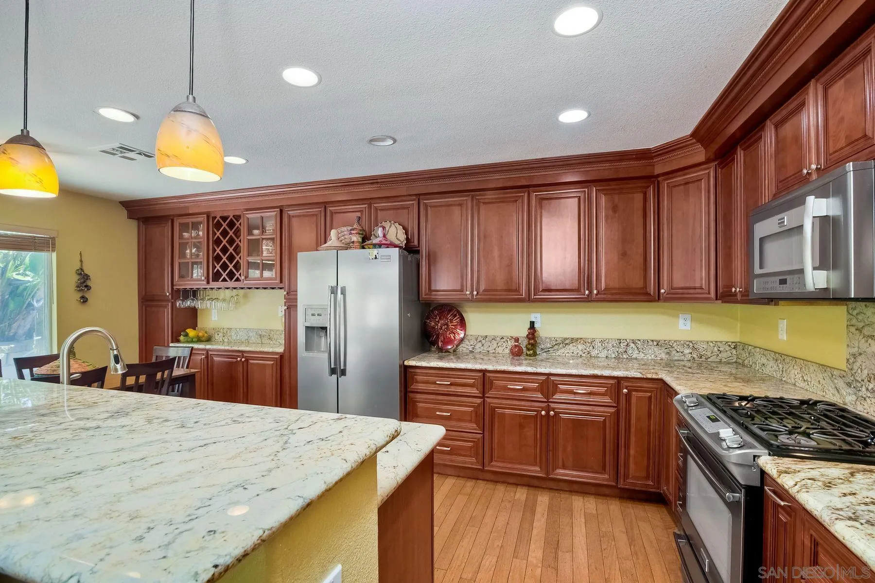 San Diego, California, 92131, United States, 4 Bedrooms Bedrooms, ,3 BathroomsBathrooms,Residential,Active,2044573