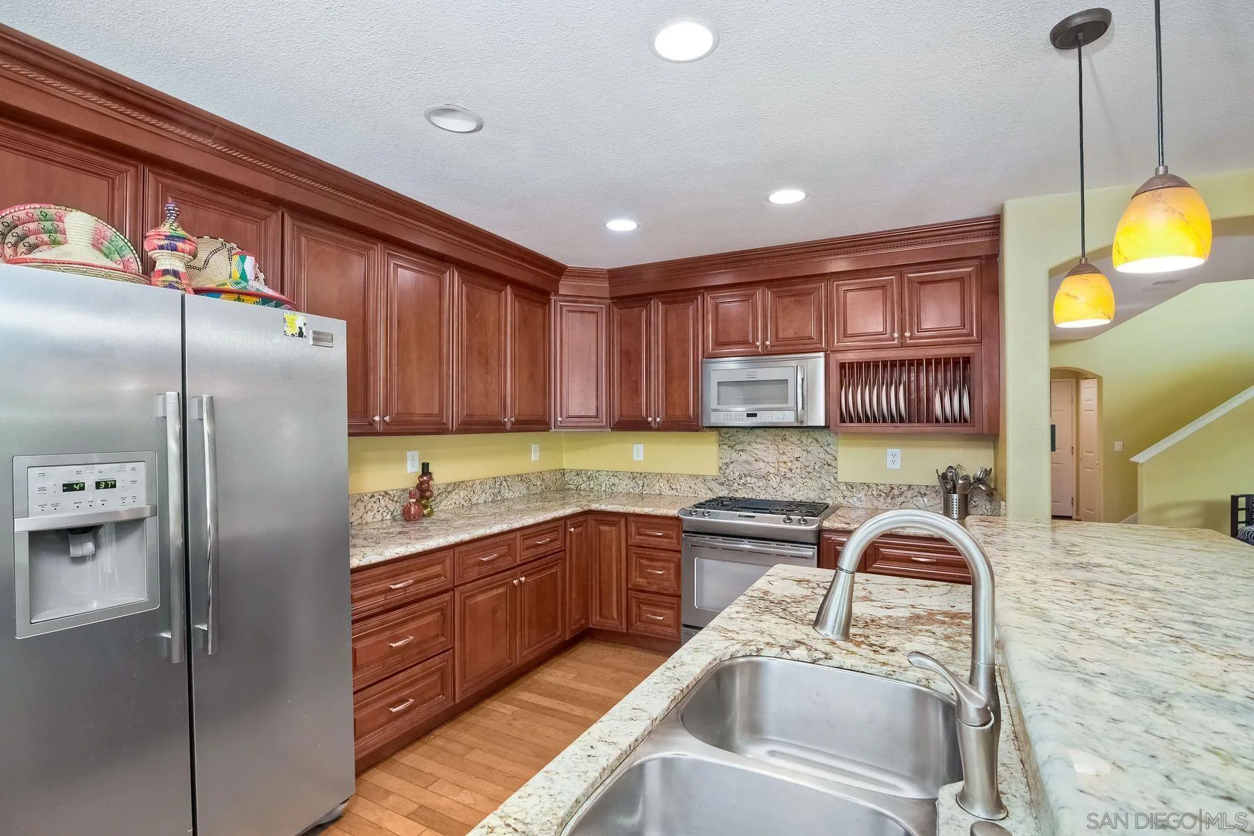 San Diego, California, 92131, United States, 4 Bedrooms Bedrooms, ,3 BathroomsBathrooms,Residential,Active,2044573