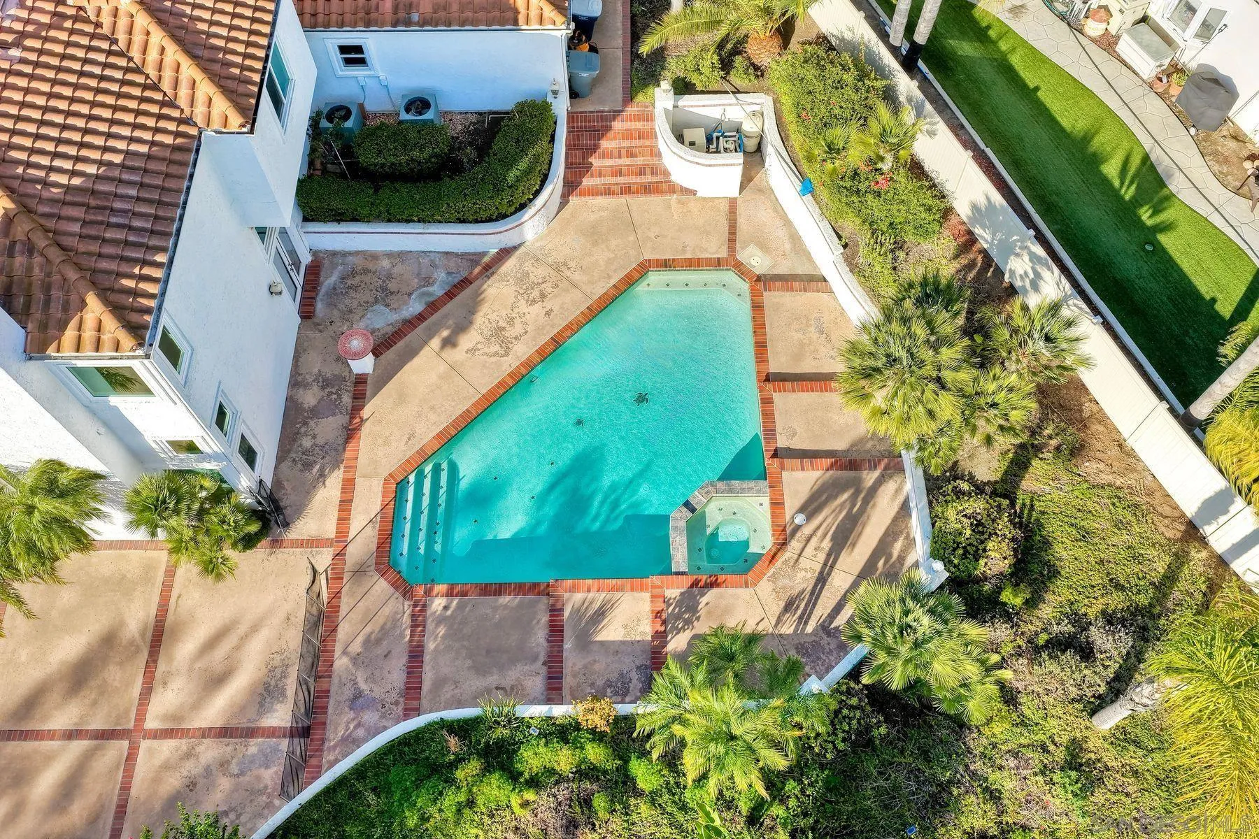 Escondido, California, 92029, United States, 4 Bedrooms Bedrooms, ,4 BathroomsBathrooms,Residential,Active,1995277