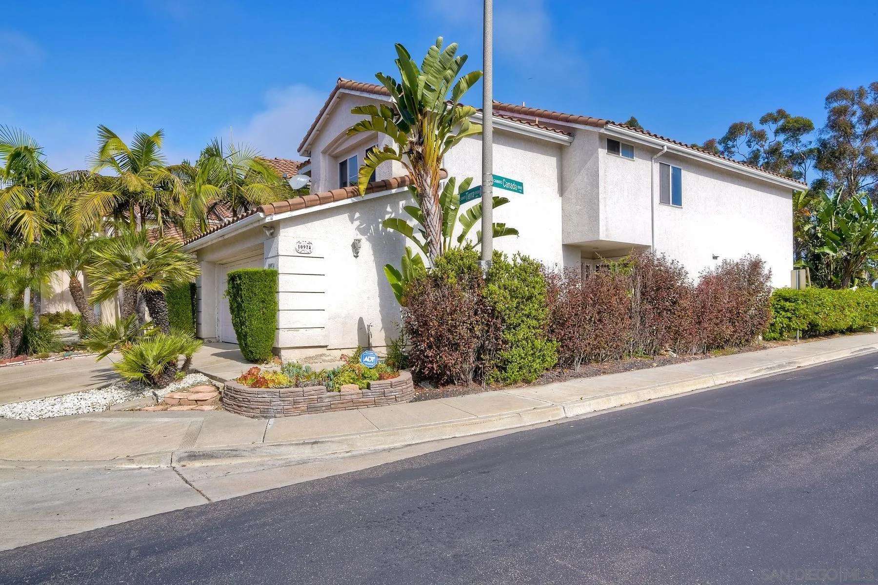 San Diego, California, 92131, United States, 4 Bedrooms Bedrooms, ,3 BathroomsBathrooms,Residential,Active,2044573