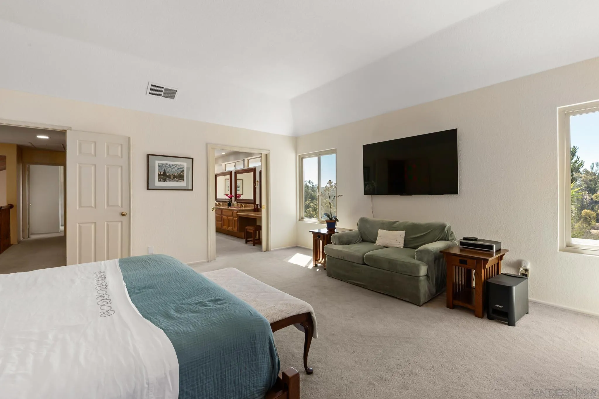 San Diego, California, 92131, United States, 5 Bedrooms Bedrooms, ,3 BathroomsBathrooms,Residential,Active,1945199