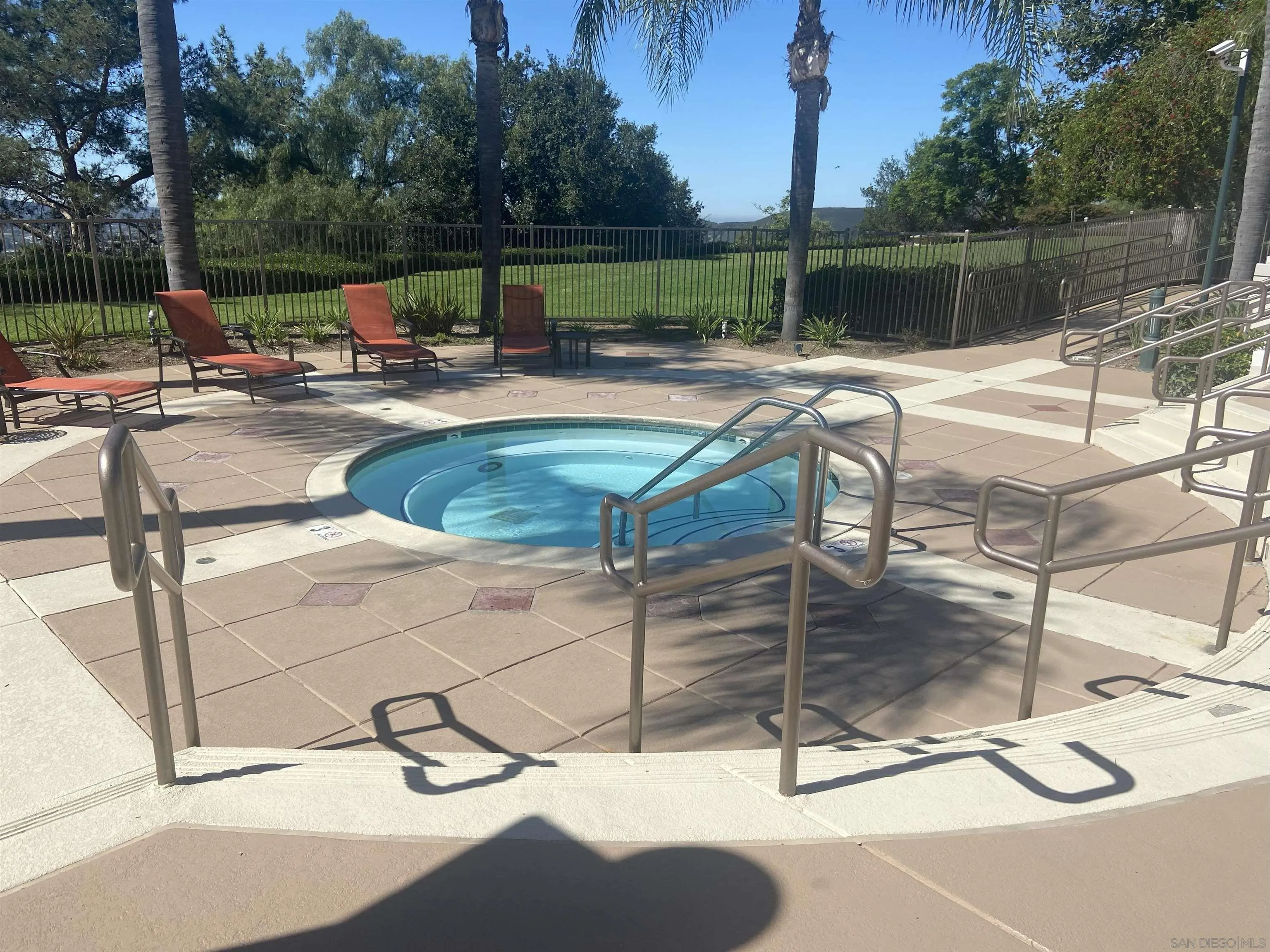 Escondido, California, 92026, United States, 5 Bedrooms Bedrooms, ,3 BathroomsBathrooms,Residential,Active,1970987