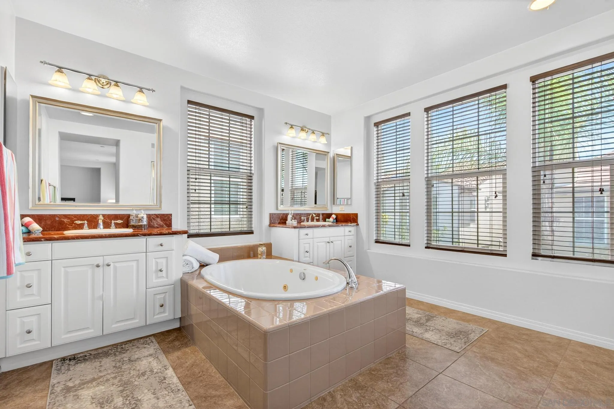 San Diego, California, 92127, United States, 4 Bedrooms Bedrooms, ,4 BathroomsBathrooms,Residential,Active,2045024