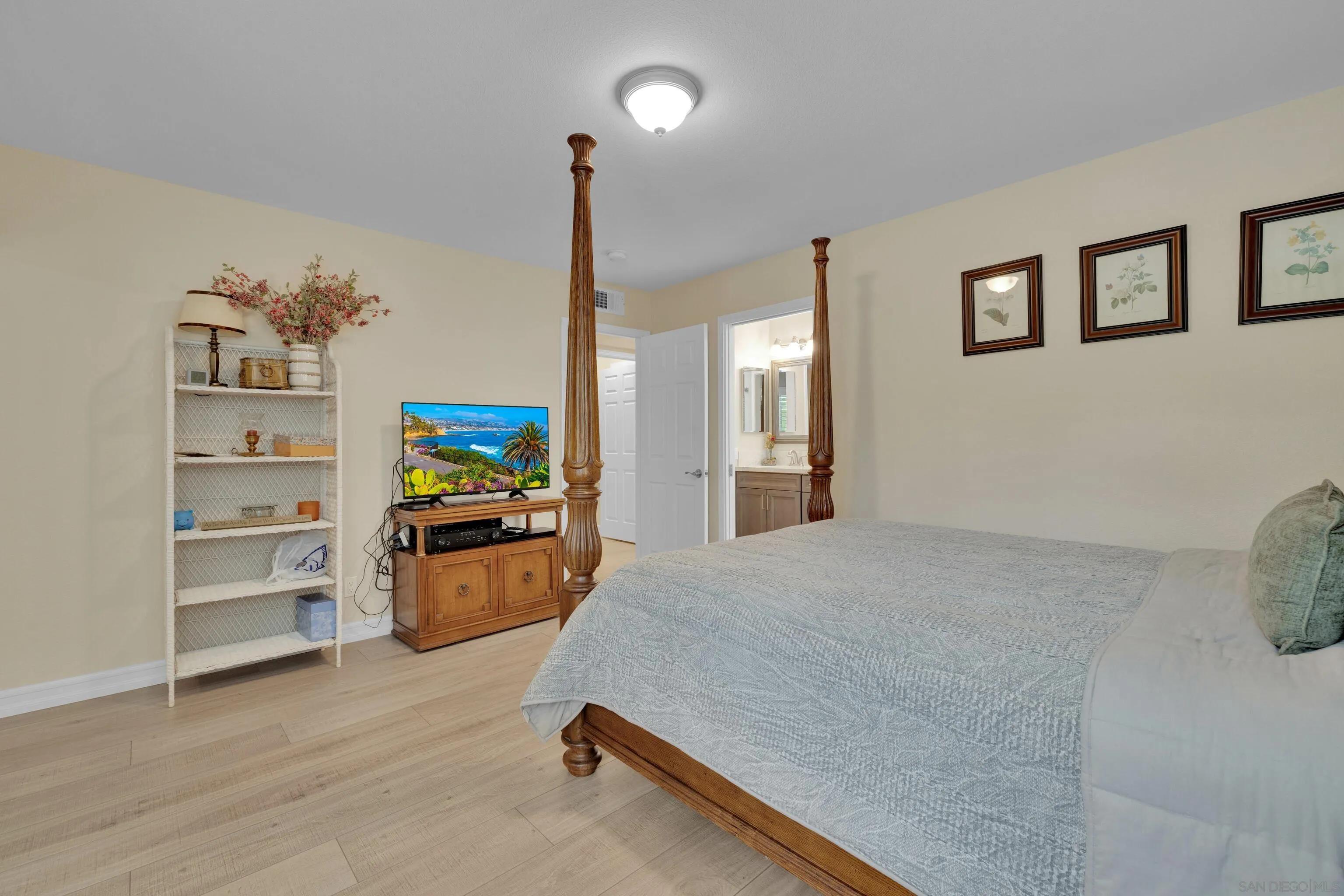 San Diego, California, 92128, United States, 3 Bedrooms Bedrooms, ,2 BathroomsBathrooms,Residential,Active,1936620
