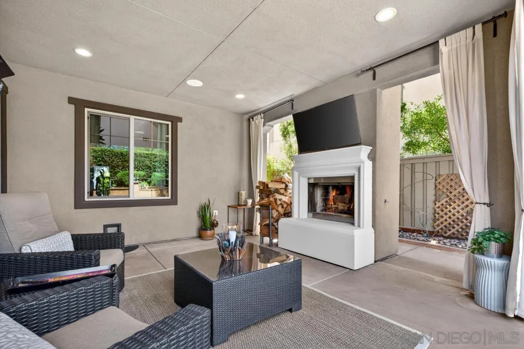 San Diego, California, 92127, United States, 5 Bedrooms Bedrooms, ,3 BathroomsBathrooms,Residential,Active,2041350