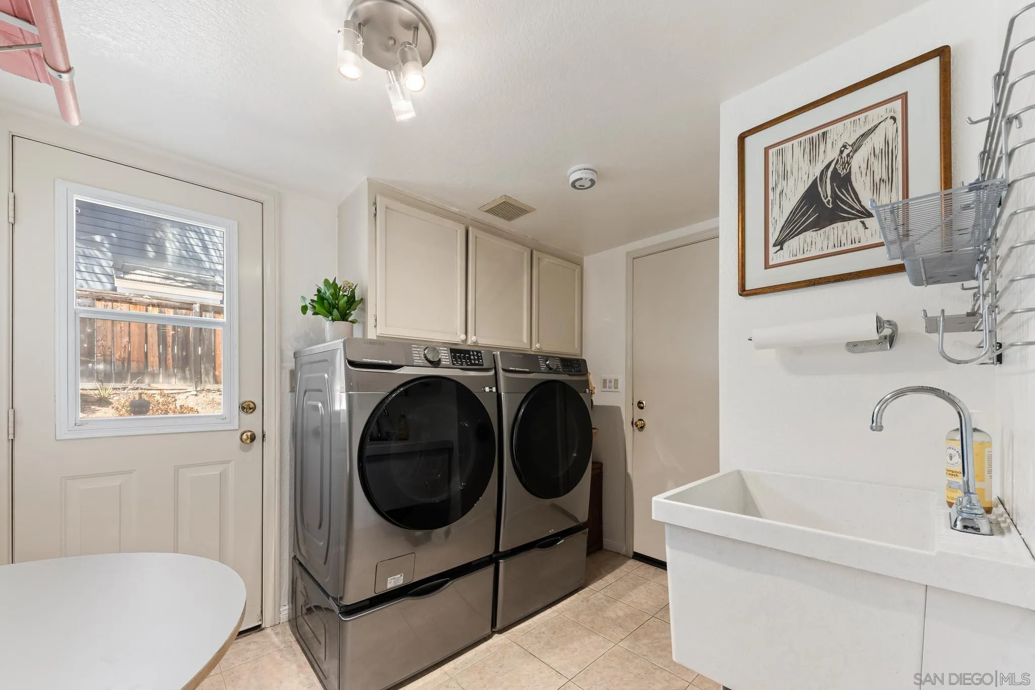 San Diego, California, 92131, United States, 5 Bedrooms Bedrooms, ,3 BathroomsBathrooms,Residential,Active,1945199