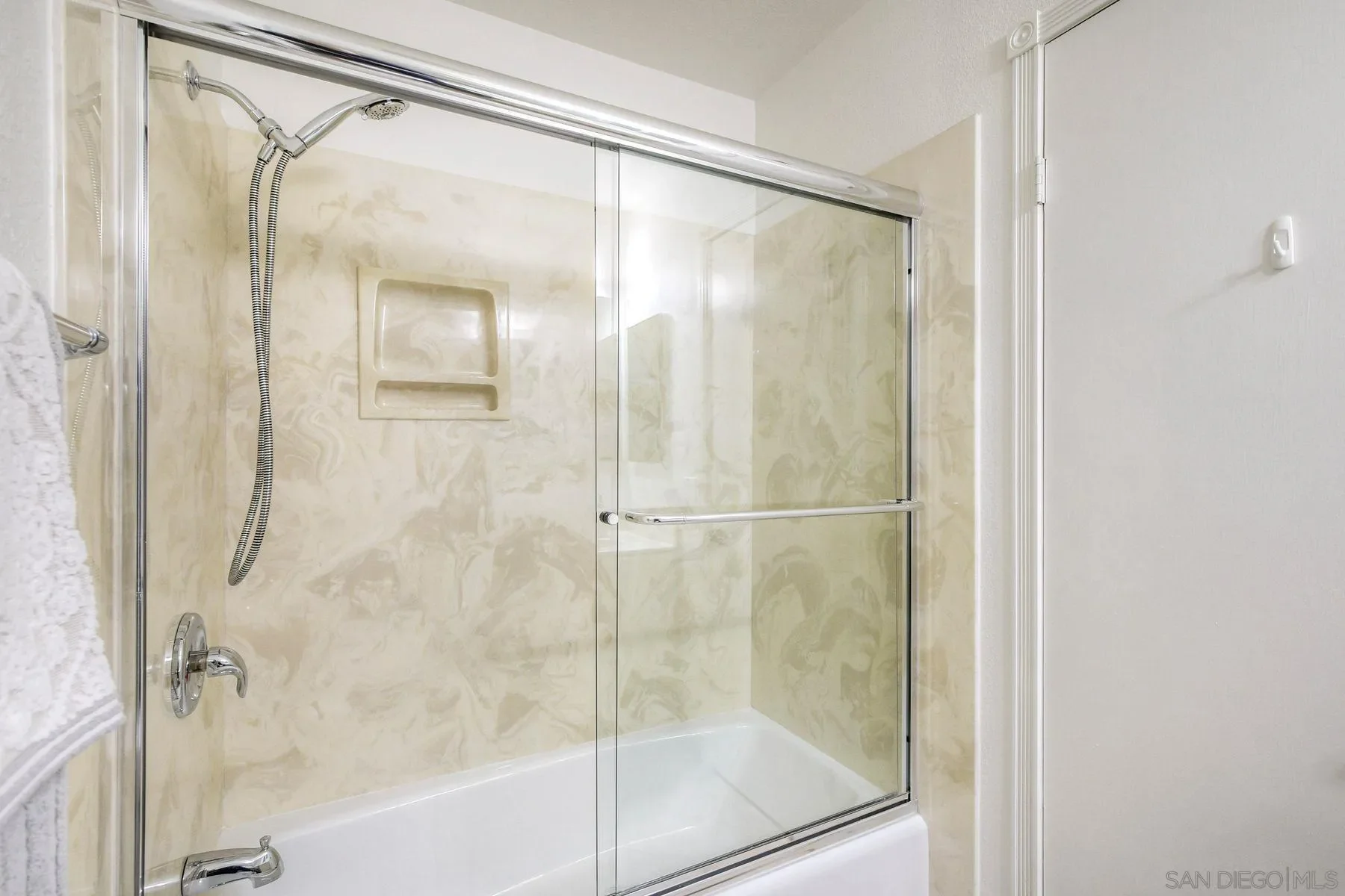 San Diego, California, 92129, United States, 3 Bedrooms Bedrooms, ,2 BathroomsBathrooms,Residential,Active,2018181