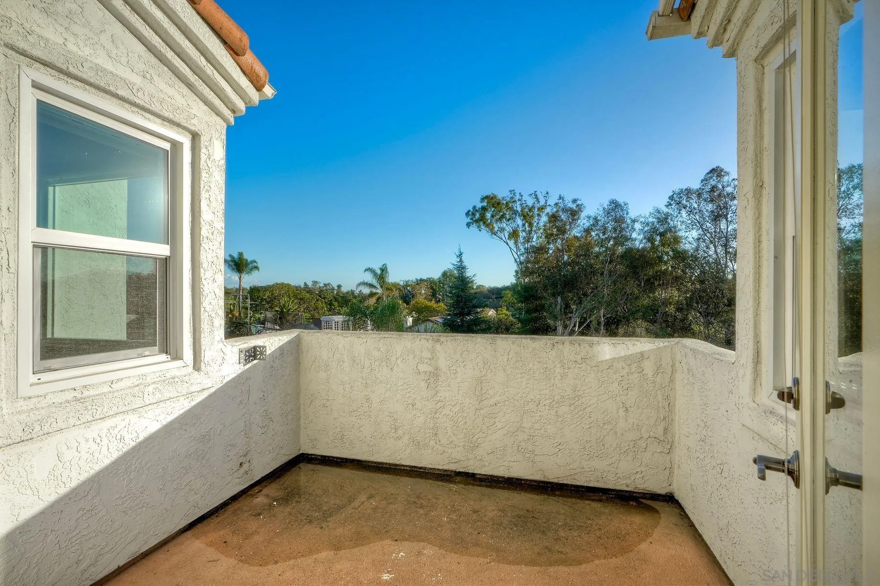 Escondido, California, 92029, United States, 4 Bedrooms Bedrooms, ,4 BathroomsBathrooms,Residential,Active,1995277