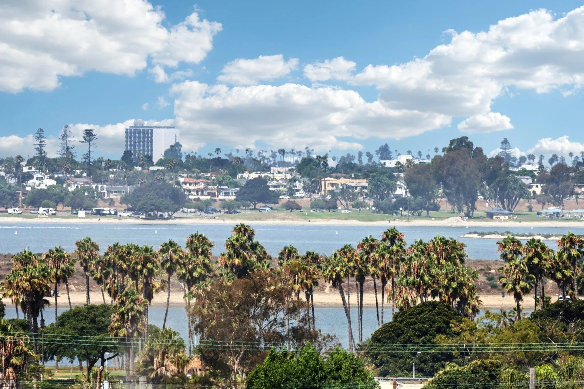 San Diego, California, 92110, United States, 4 Bedrooms Bedrooms, ,4 BathroomsBathrooms,Residential,Active,1922508