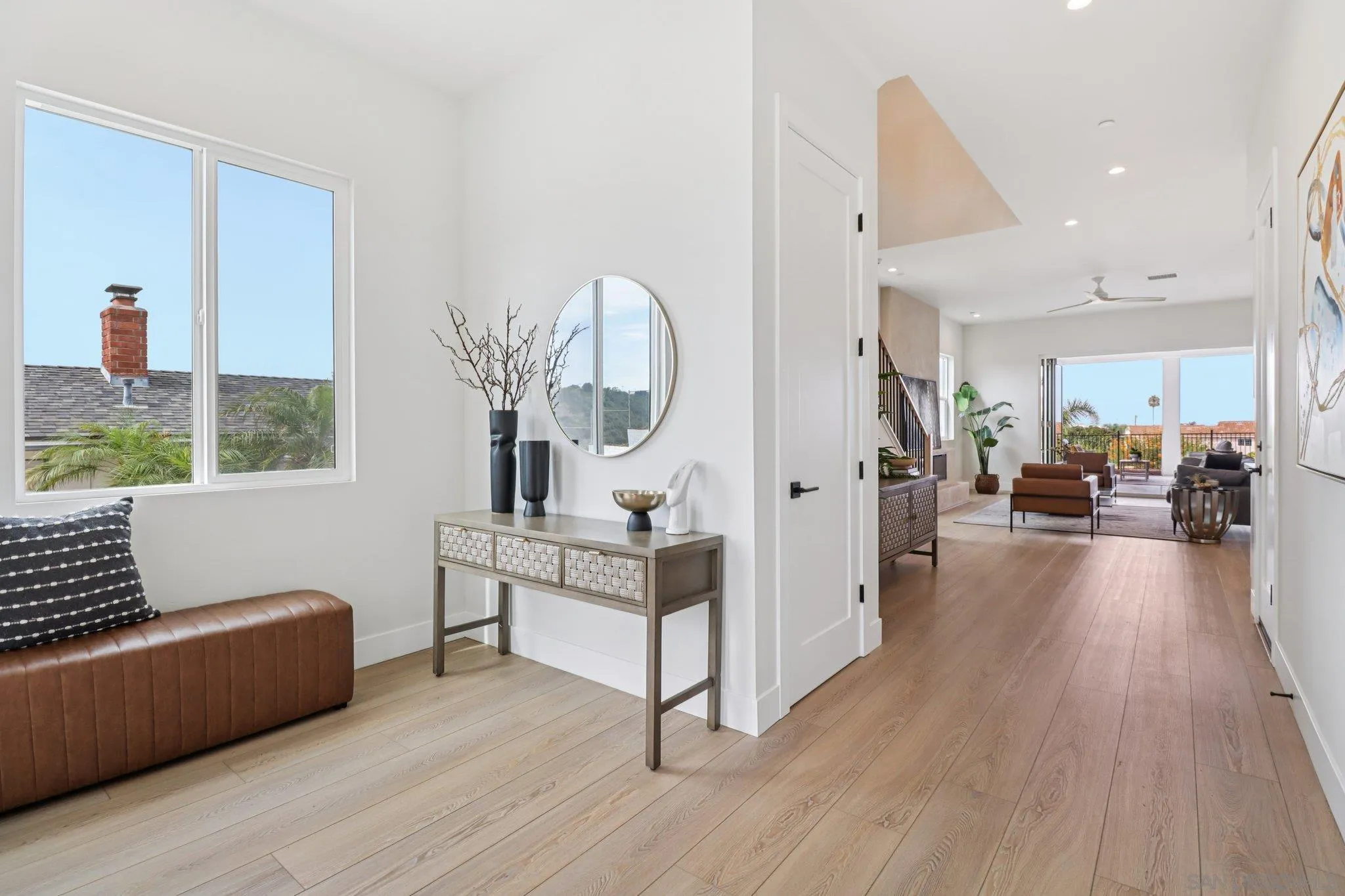 San Diego, California, 92110, United States, 4 Bedrooms Bedrooms, ,4 BathroomsBathrooms,Residential,Active,1922508
