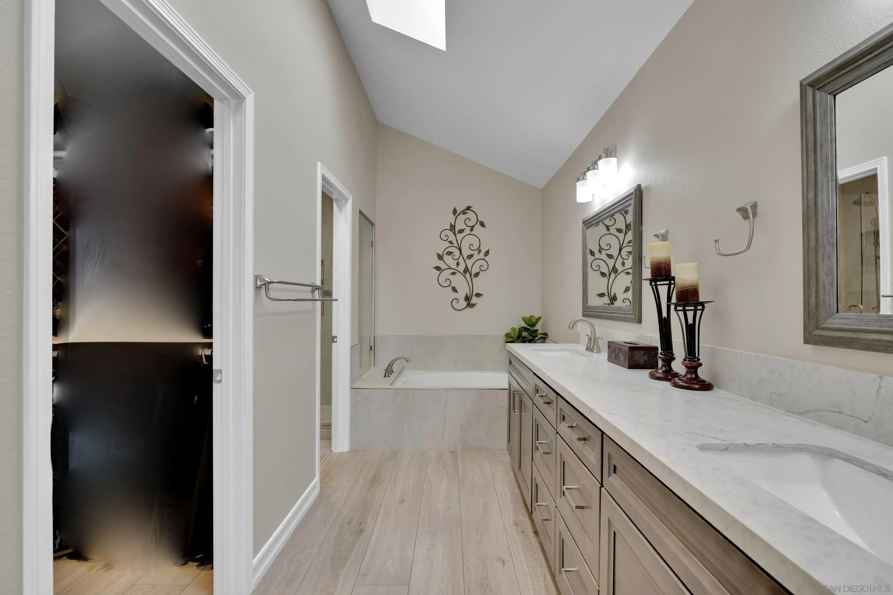 San Diego, California, 92128, United States, 3 Bedrooms Bedrooms, ,2 BathroomsBathrooms,Residential,Active,1936620