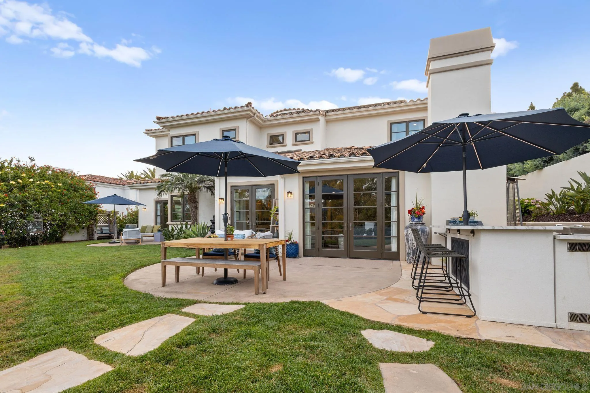 Carlsbad, California, 92011, United States, 5 Bedrooms Bedrooms, ,5 BathroomsBathrooms,Residential,Pending,2045548