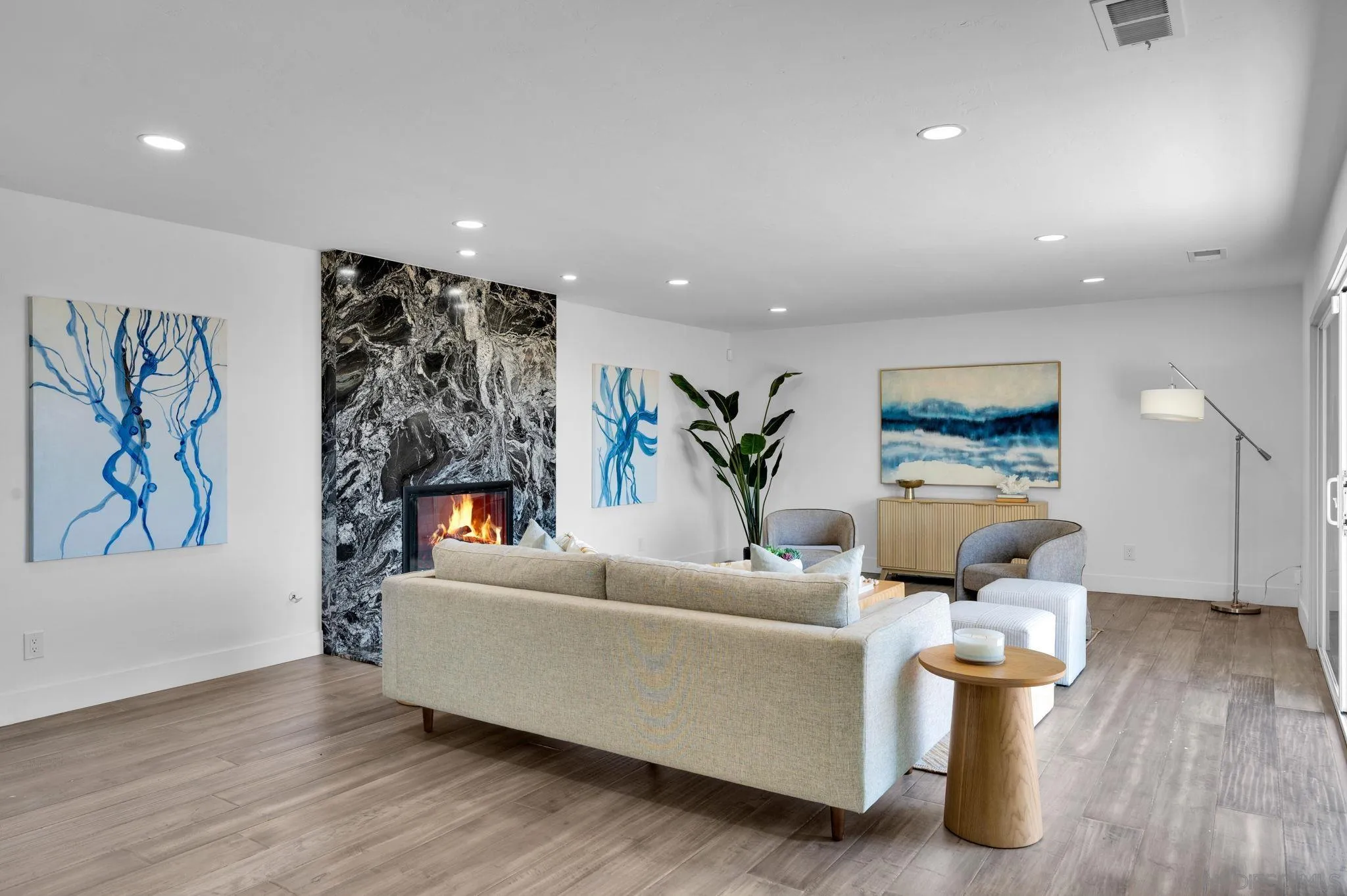 San Diego, California, 92120, United States, 4 Bedrooms Bedrooms, ,4 BathroomsBathrooms,Residential,Active,2042189
