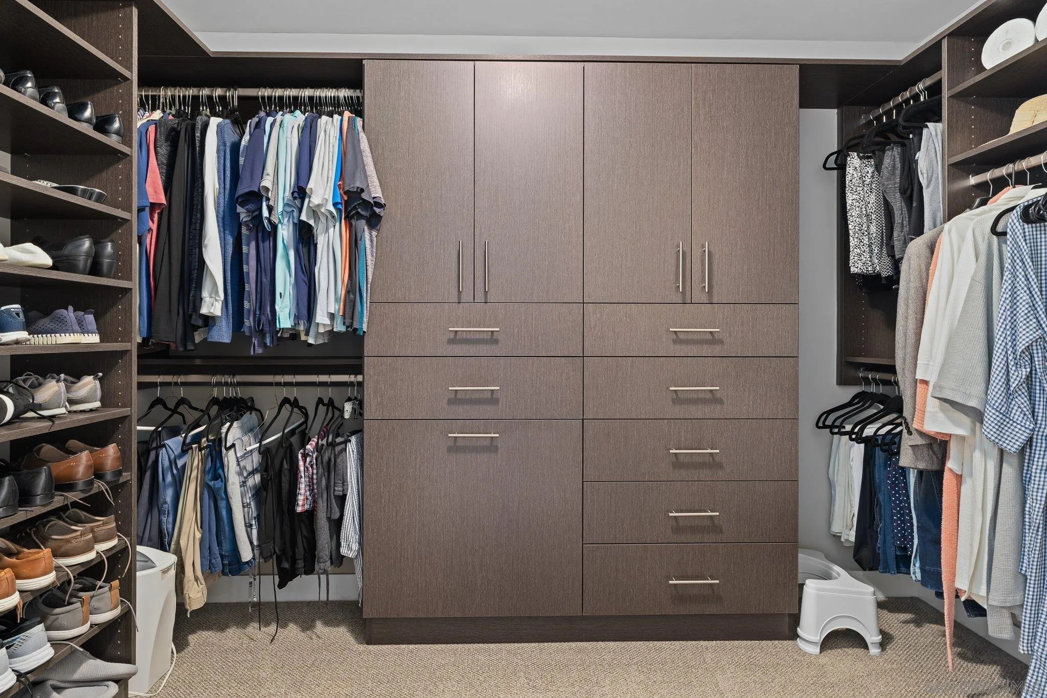 San Diego, California, 92101, United States, 2 Bedrooms Bedrooms, ,3 BathroomsBathrooms,Residential,Active,1995280