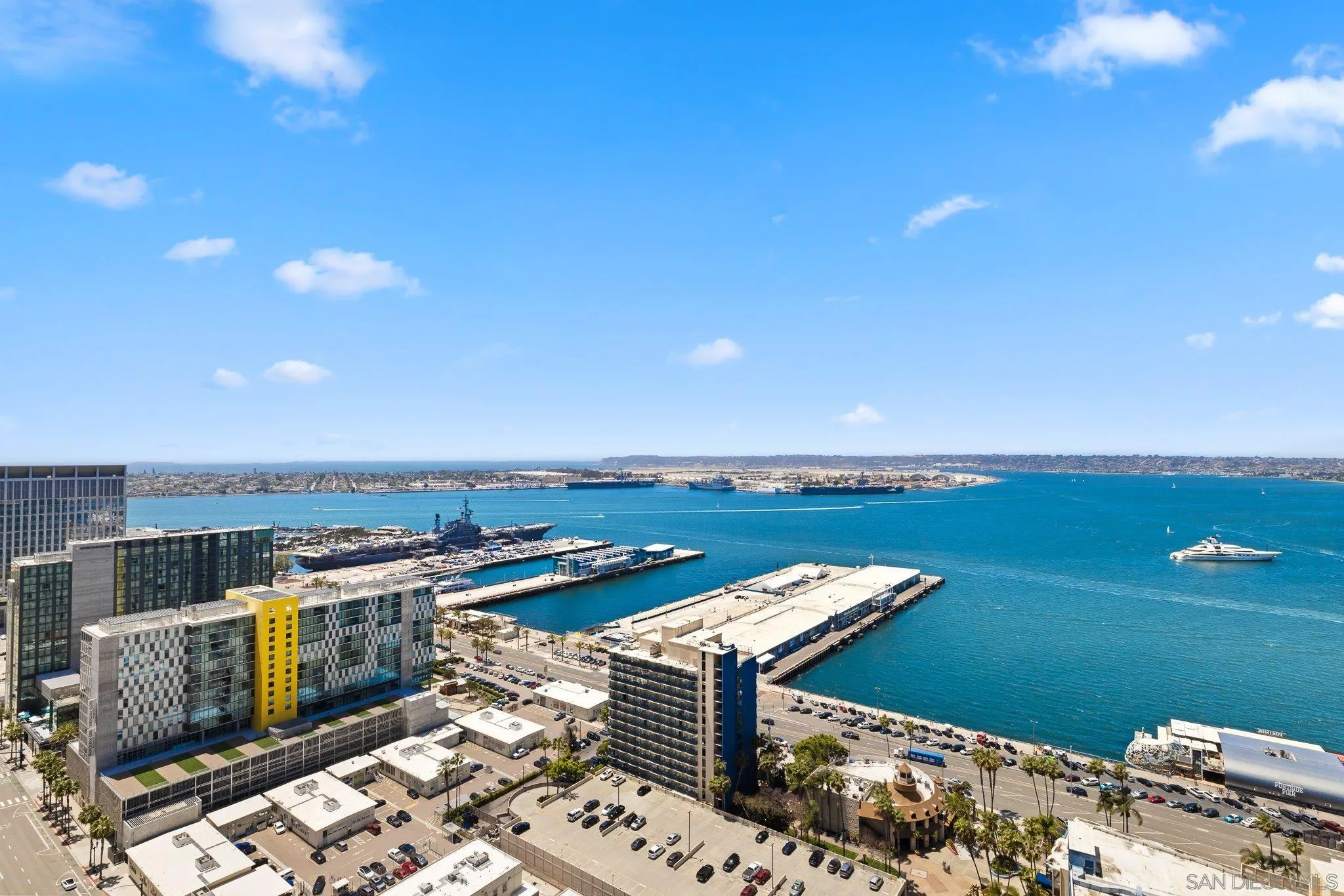 San Diego, California, 92101, United States, 2 Bedrooms Bedrooms, ,3 BathroomsBathrooms,Residential,Active,2032885