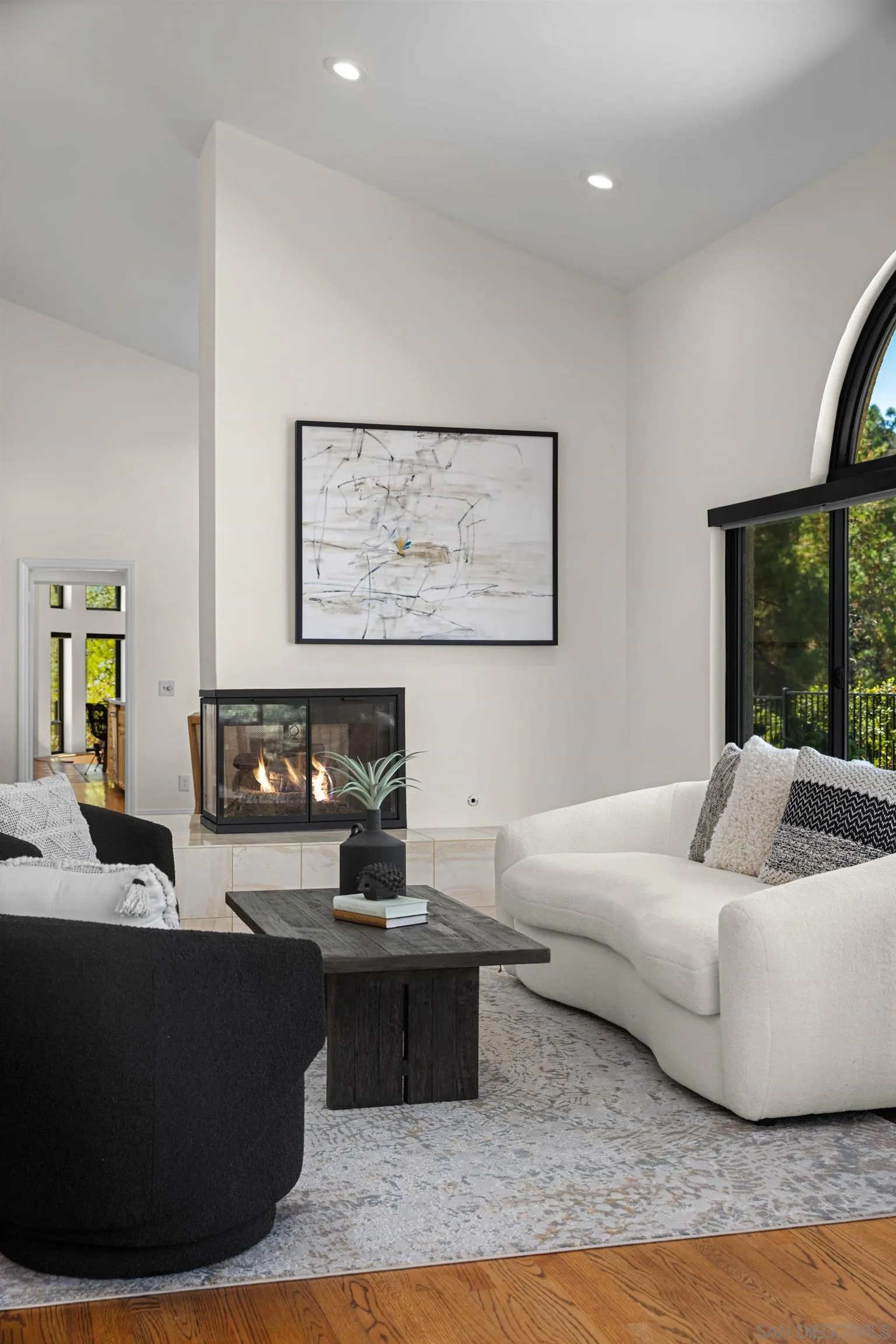 Poway, California, 92064, United States, 4 Bedrooms Bedrooms, ,4 BathroomsBathrooms,Residential,Active,1943826