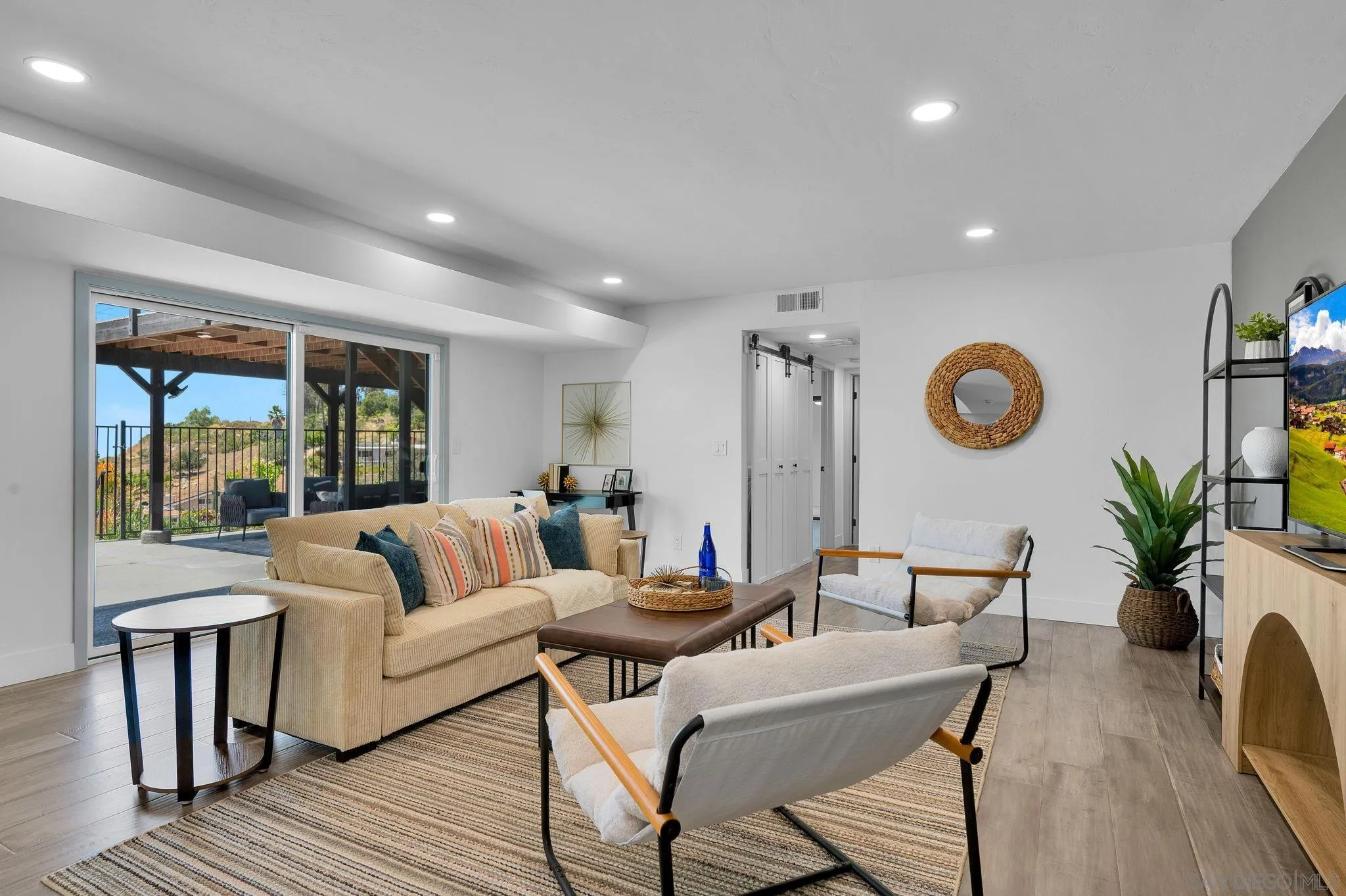 San Diego, California, 92120, United States, 4 Bedrooms Bedrooms, ,4 BathroomsBathrooms,Residential,Active,2042189