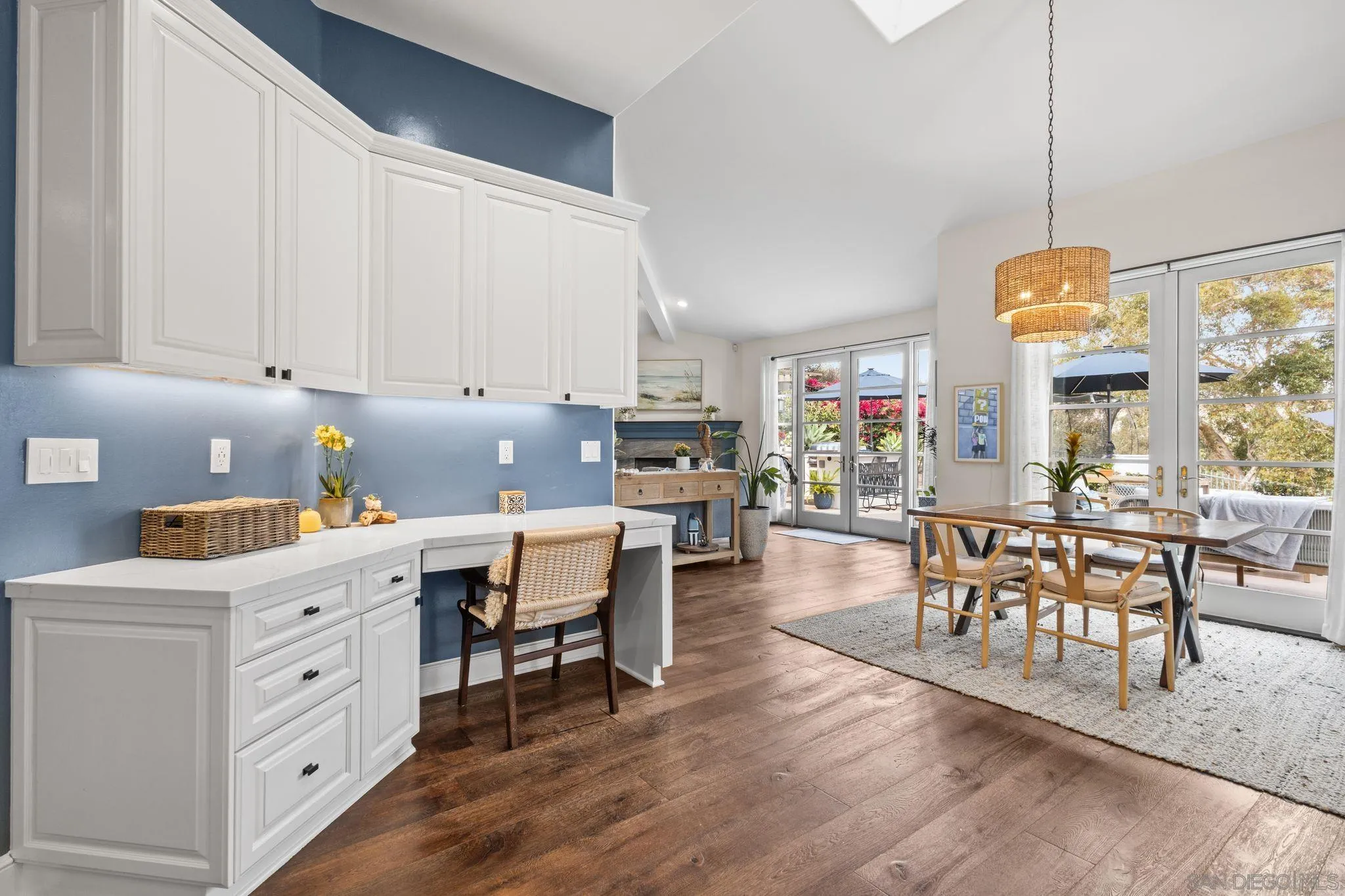 Carlsbad, California, 92011, United States, 5 Bedrooms Bedrooms, ,5 BathroomsBathrooms,Residential,Pending,2045548