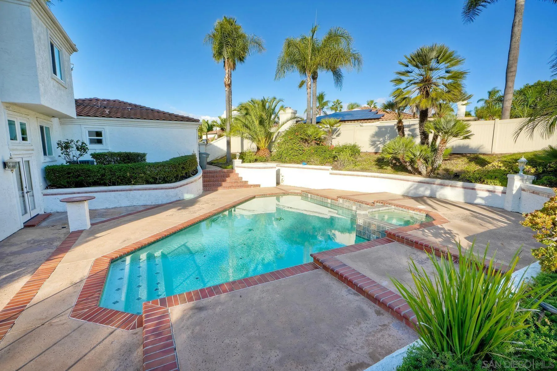 Escondido, California, 92029, United States, 4 Bedrooms Bedrooms, ,4 BathroomsBathrooms,Residential,Active,1995277