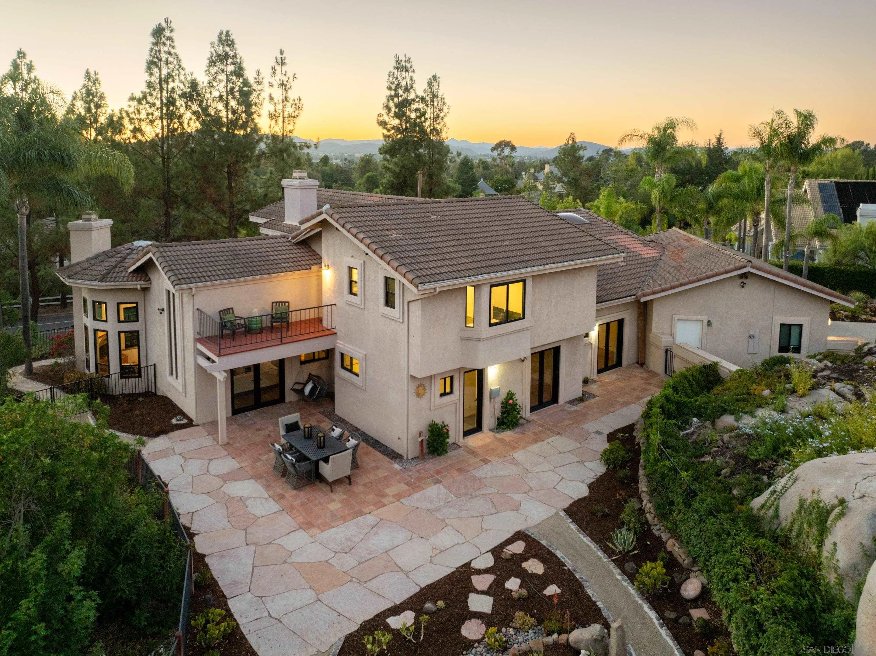 Poway, California, 92064, United States, 4 Bedrooms Bedrooms, ,4 BathroomsBathrooms,Residential,Active,1943826