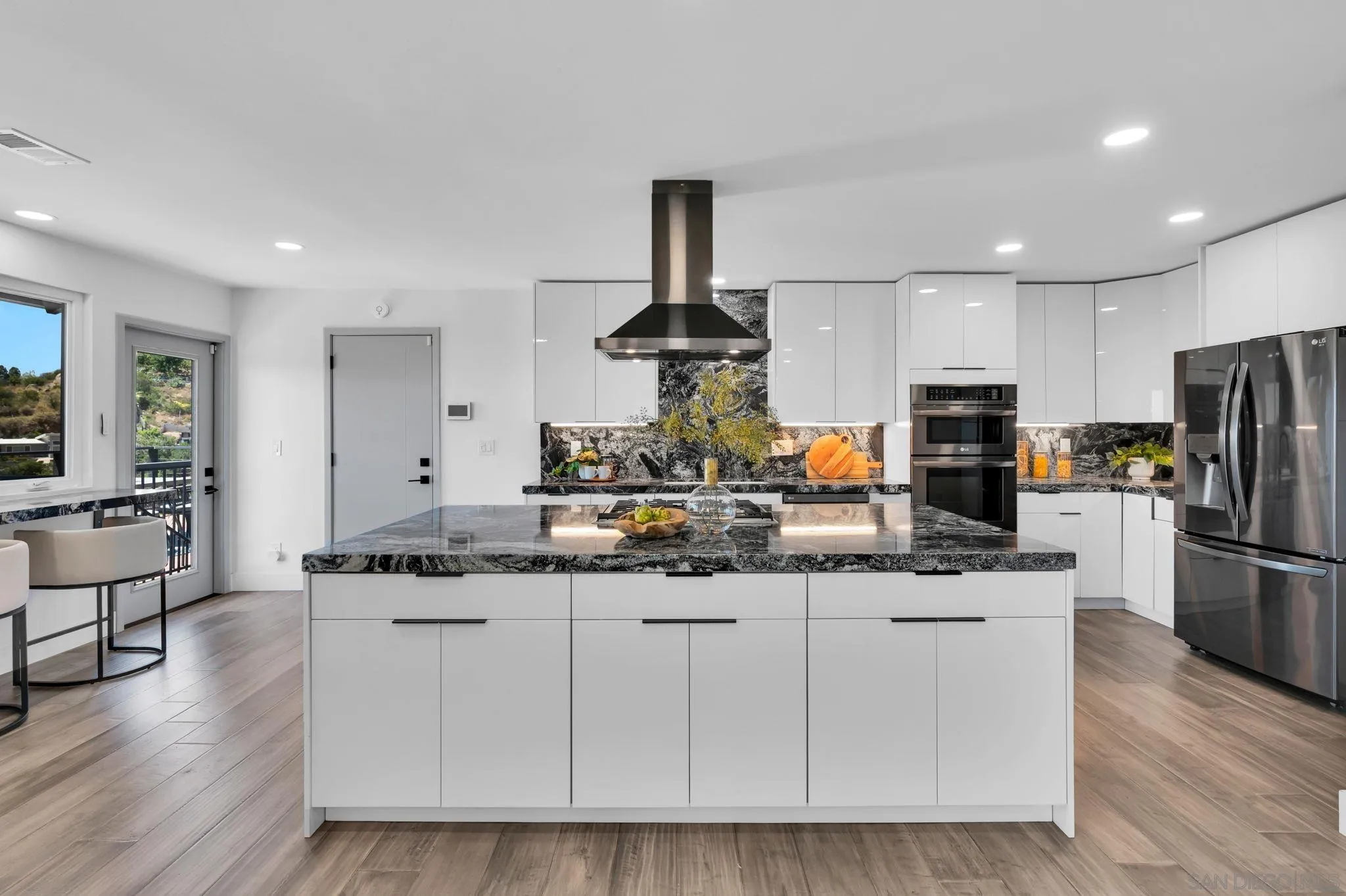 San Diego, California, 92120, United States, 4 Bedrooms Bedrooms, ,4 BathroomsBathrooms,Residential,Active,2042189