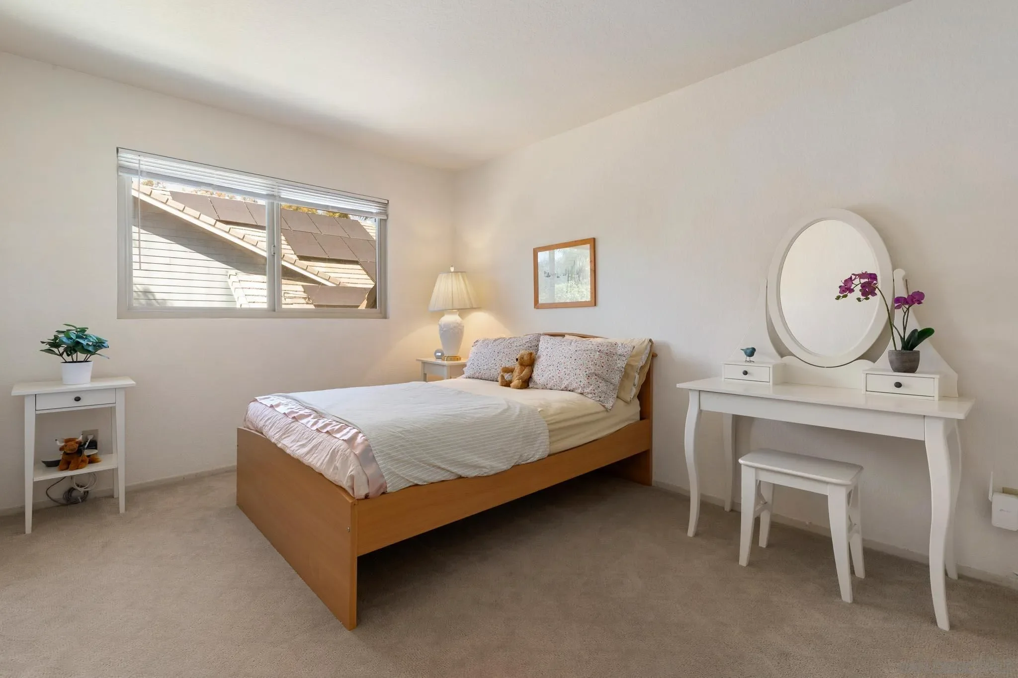 San Diego, California, 92131, United States, 5 Bedrooms Bedrooms, ,3 BathroomsBathrooms,Residential,Active,1945199