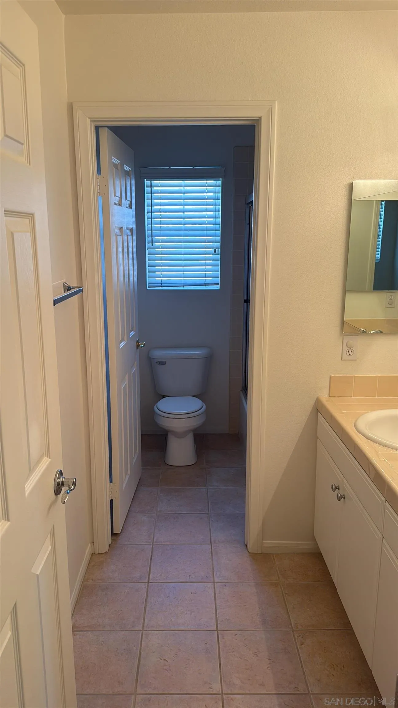 San Diego, California, 92128, United States, 4 Bedrooms Bedrooms, ,3 BathroomsBathrooms,Residential,Active,1941138