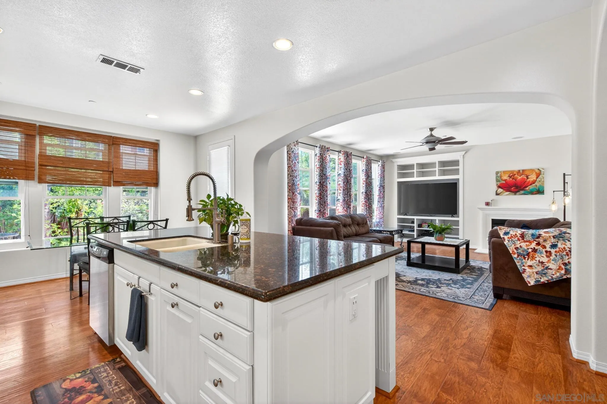 San Diego, California, 92127, United States, 4 Bedrooms Bedrooms, ,4 BathroomsBathrooms,Residential,Active,2045024