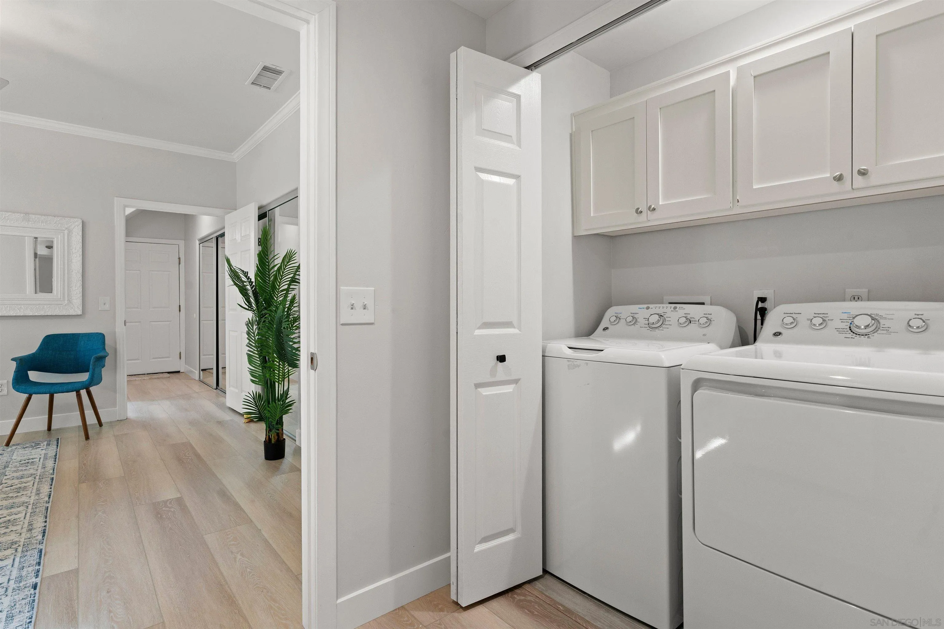 Coronado, California, 92118, United States, 2 Bedrooms Bedrooms, ,2 BathroomsBathrooms,Residential,Active,2013406