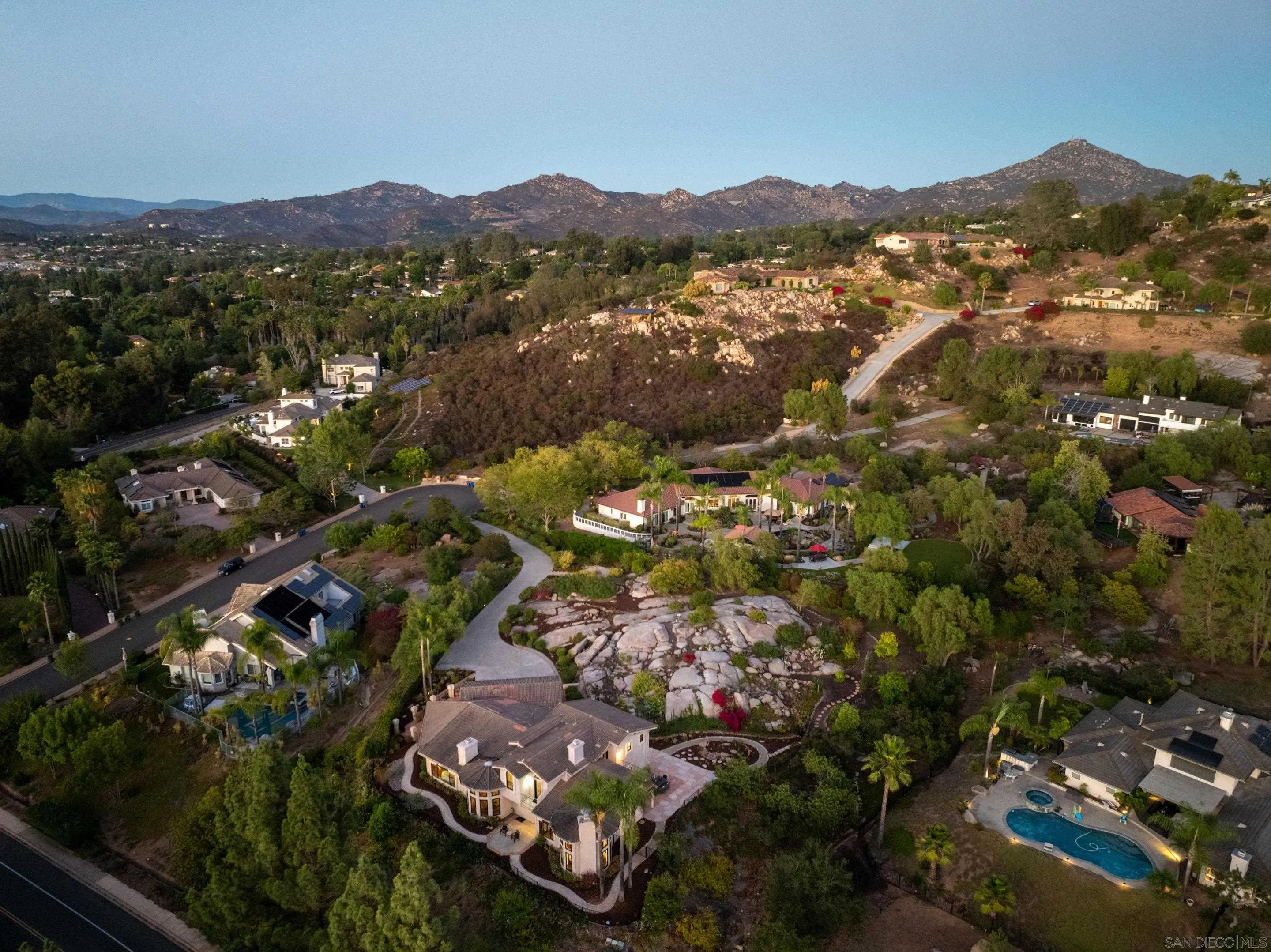 Poway, California, 92064, United States, 4 Bedrooms Bedrooms, ,4 BathroomsBathrooms,Residential,Active,1943826