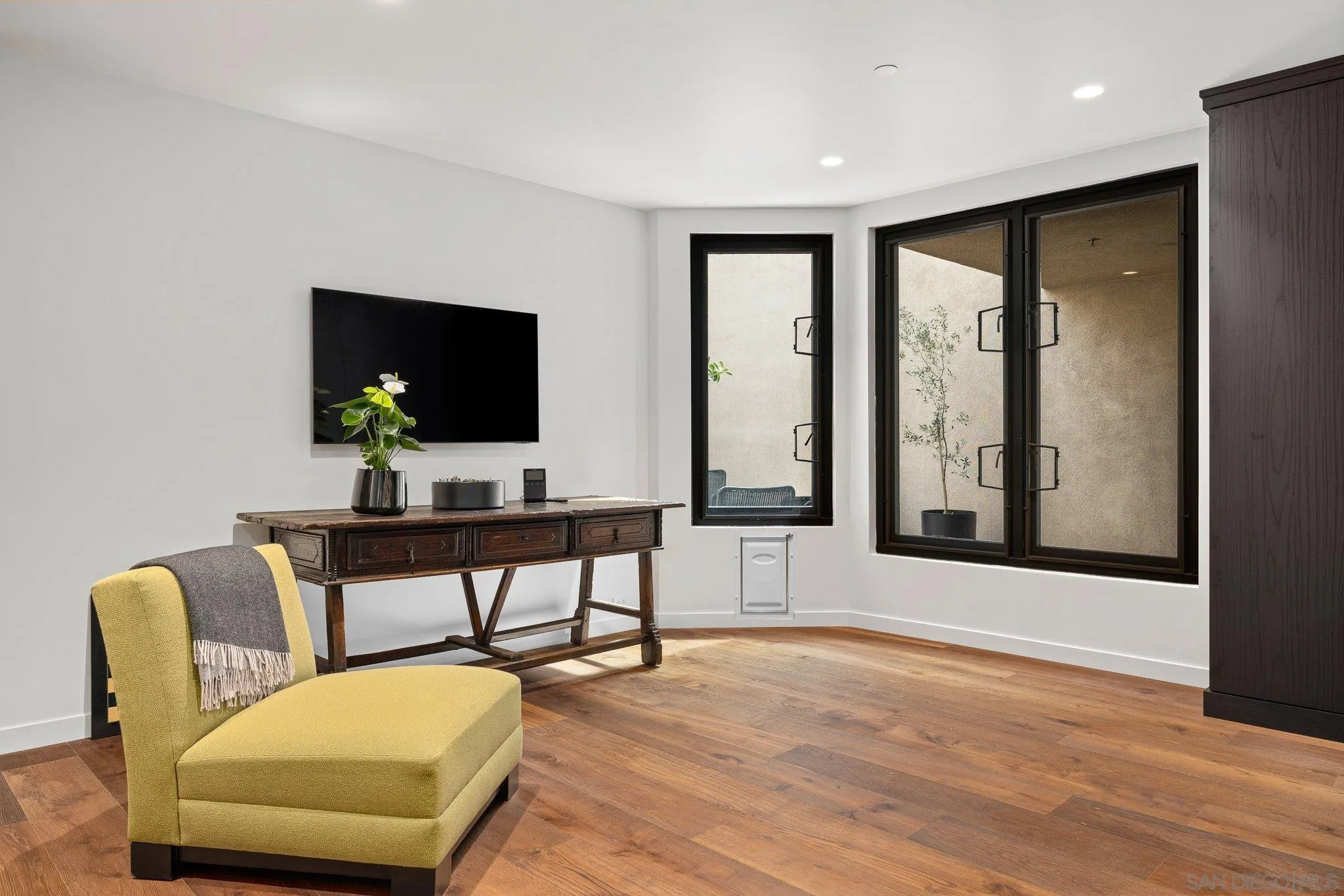 San Diego, California, 92103, United States, 2 Bedrooms Bedrooms, ,3 BathroomsBathrooms,Residential,Active,2007276